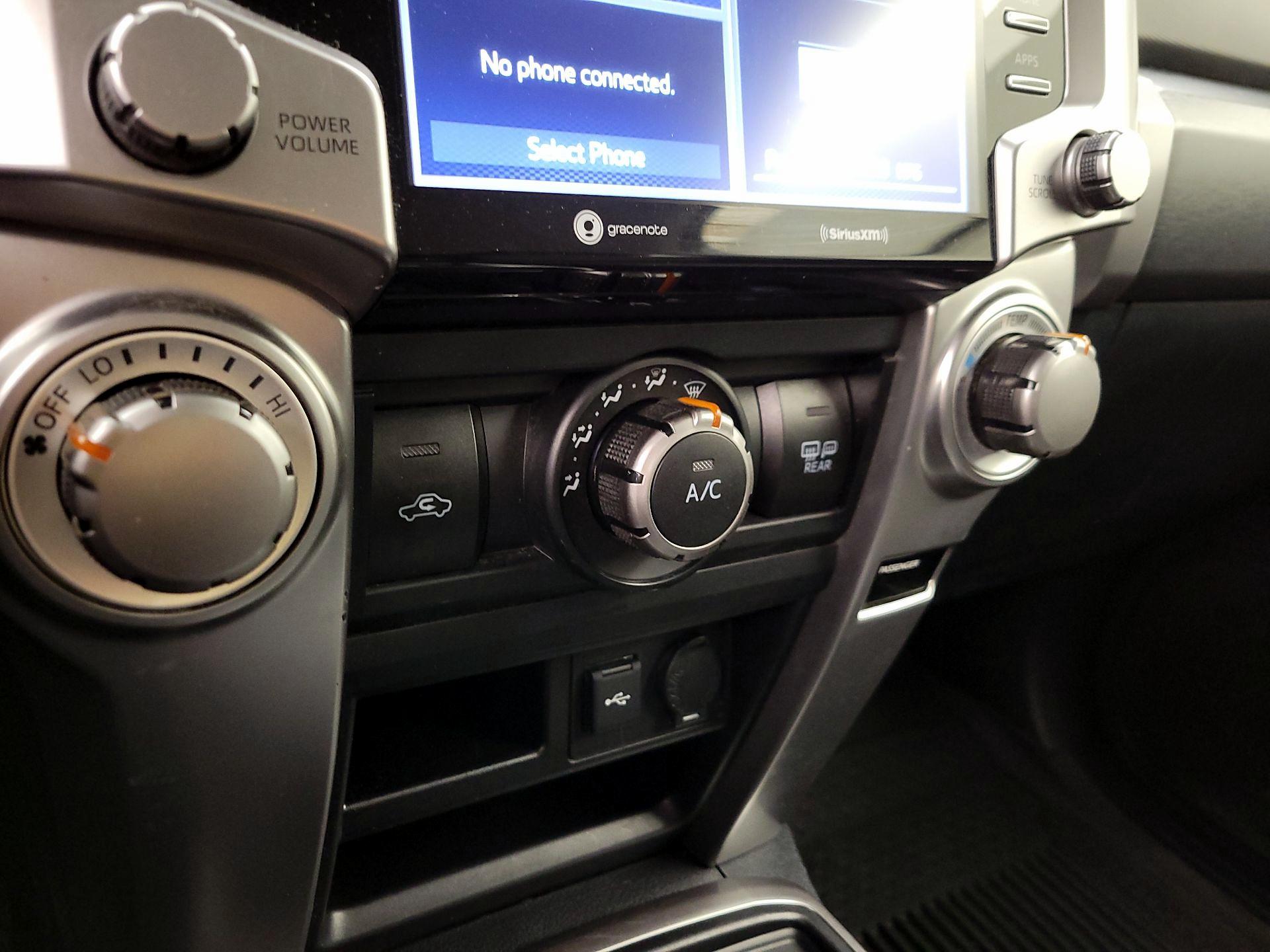 Thumbnail: 2023 Toyota 4Runner - 16