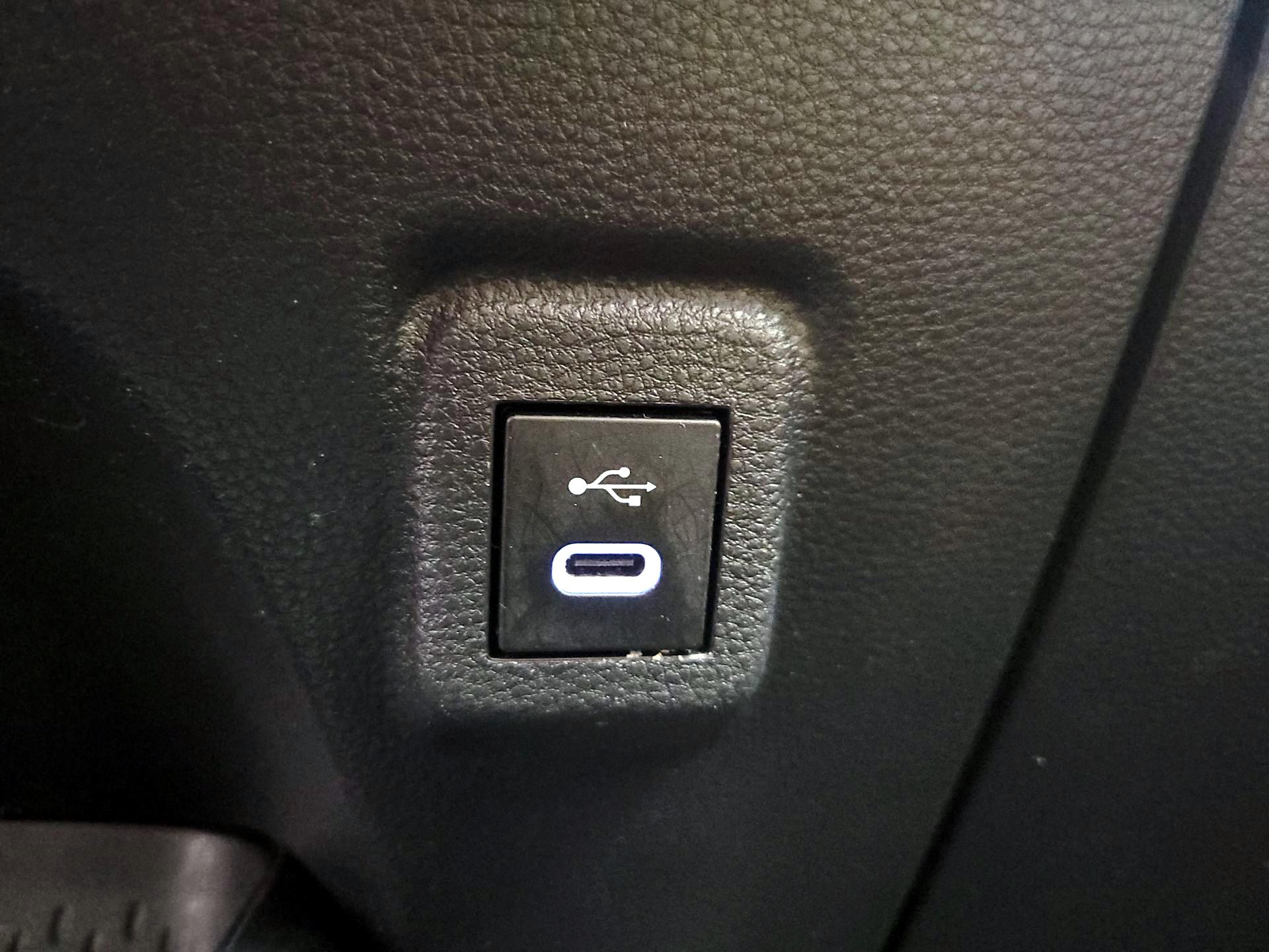 Thumbnail: 2024 Toyota Corolla - 18