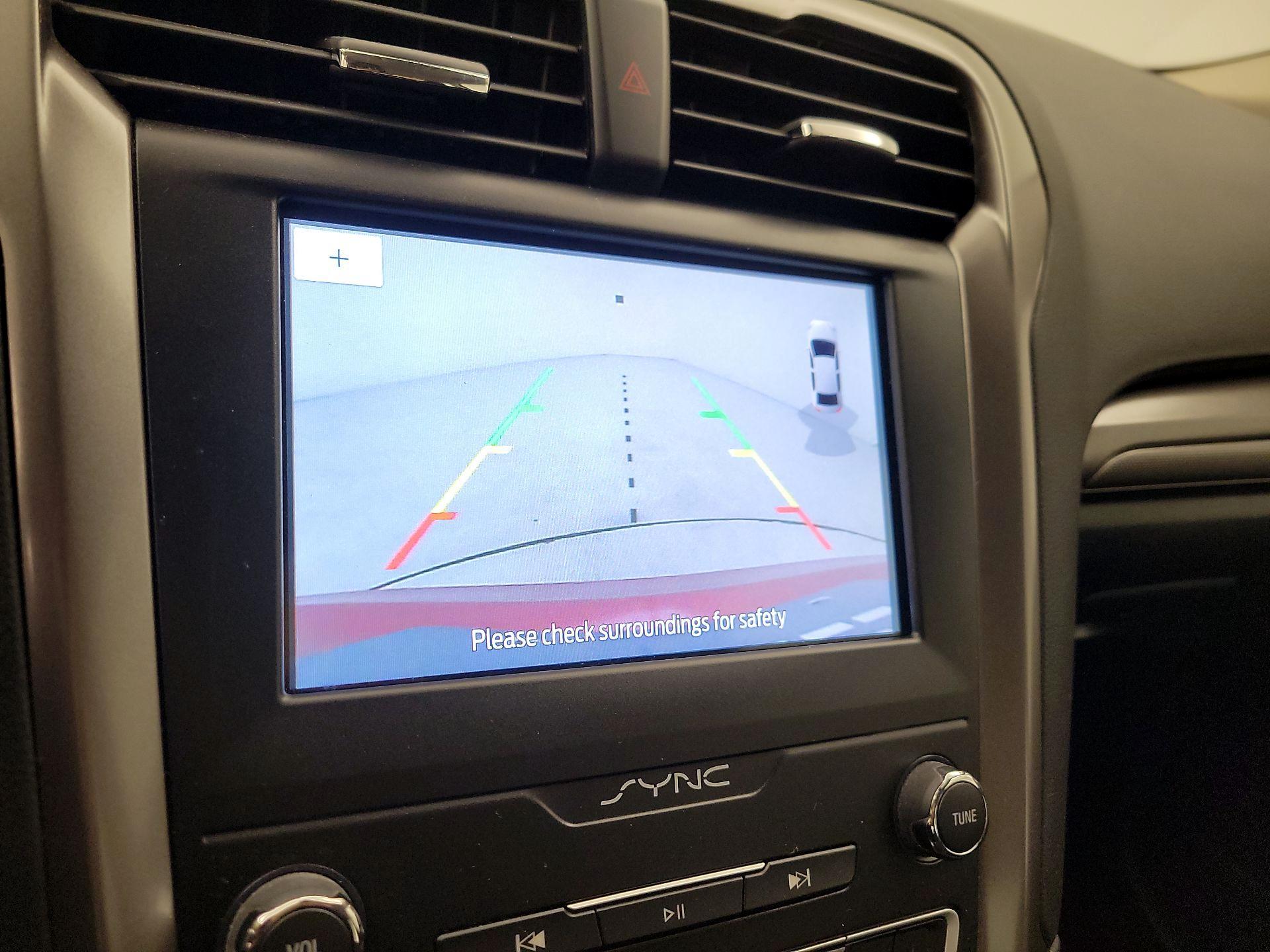 Thumbnail: 2020 Ford Fusion - 14