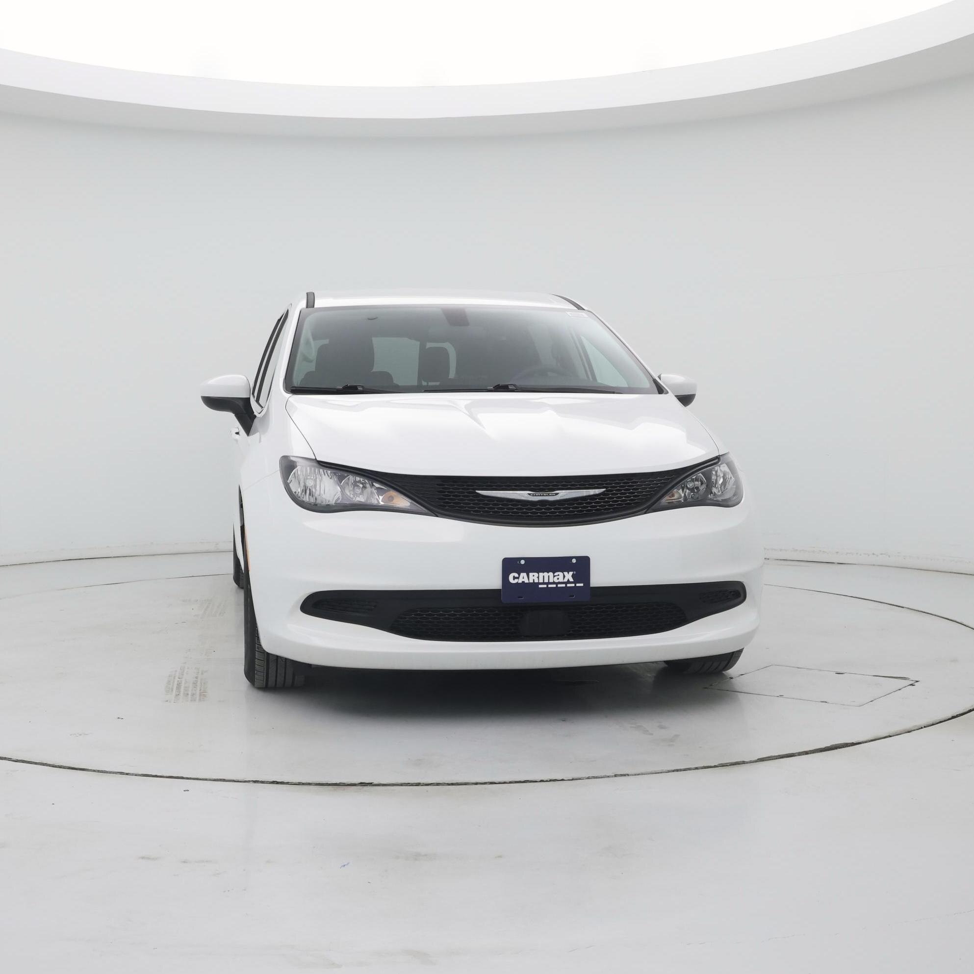 Thumbnail: 2022 Chrysler Voyager - 5