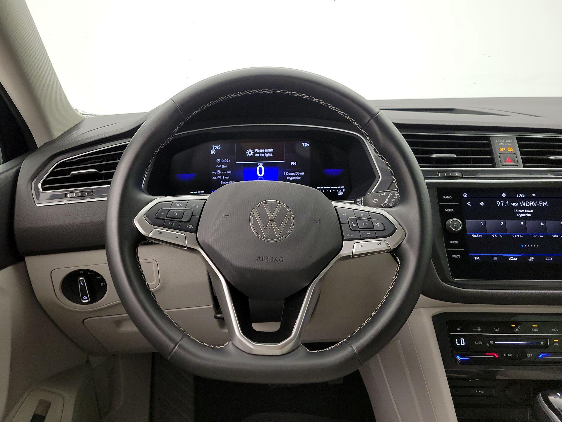 Thumbnail: 2024 Volkswagen Tiguan - 10