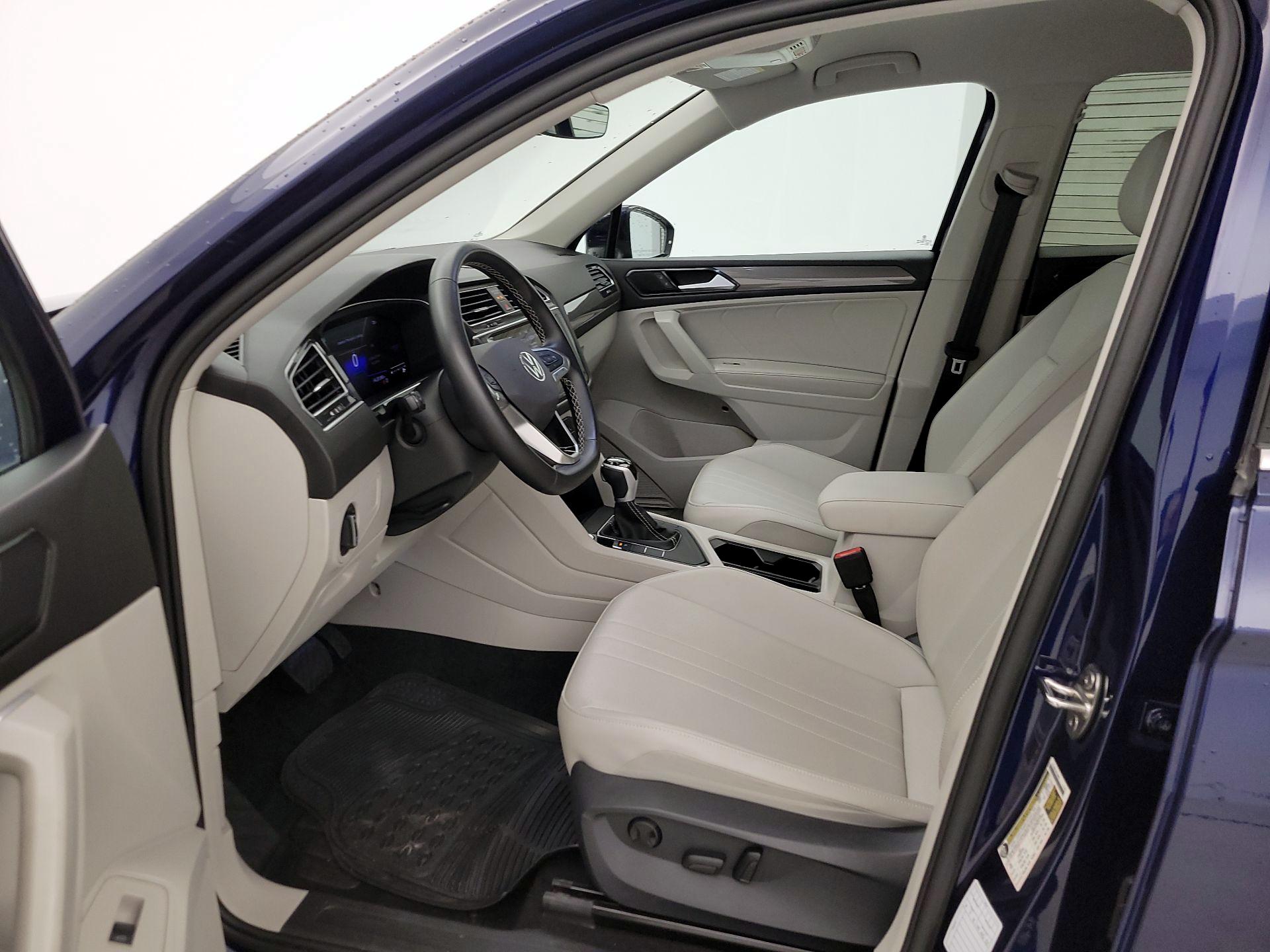 Thumbnail: 2024 Volkswagen Tiguan - 11