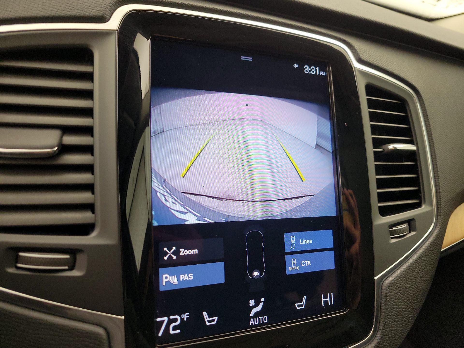 Thumbnail: 2022 Volvo XC90 - 15