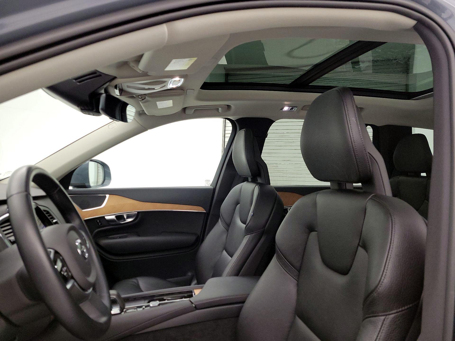 Thumbnail: 2022 Volvo XC90 - 20