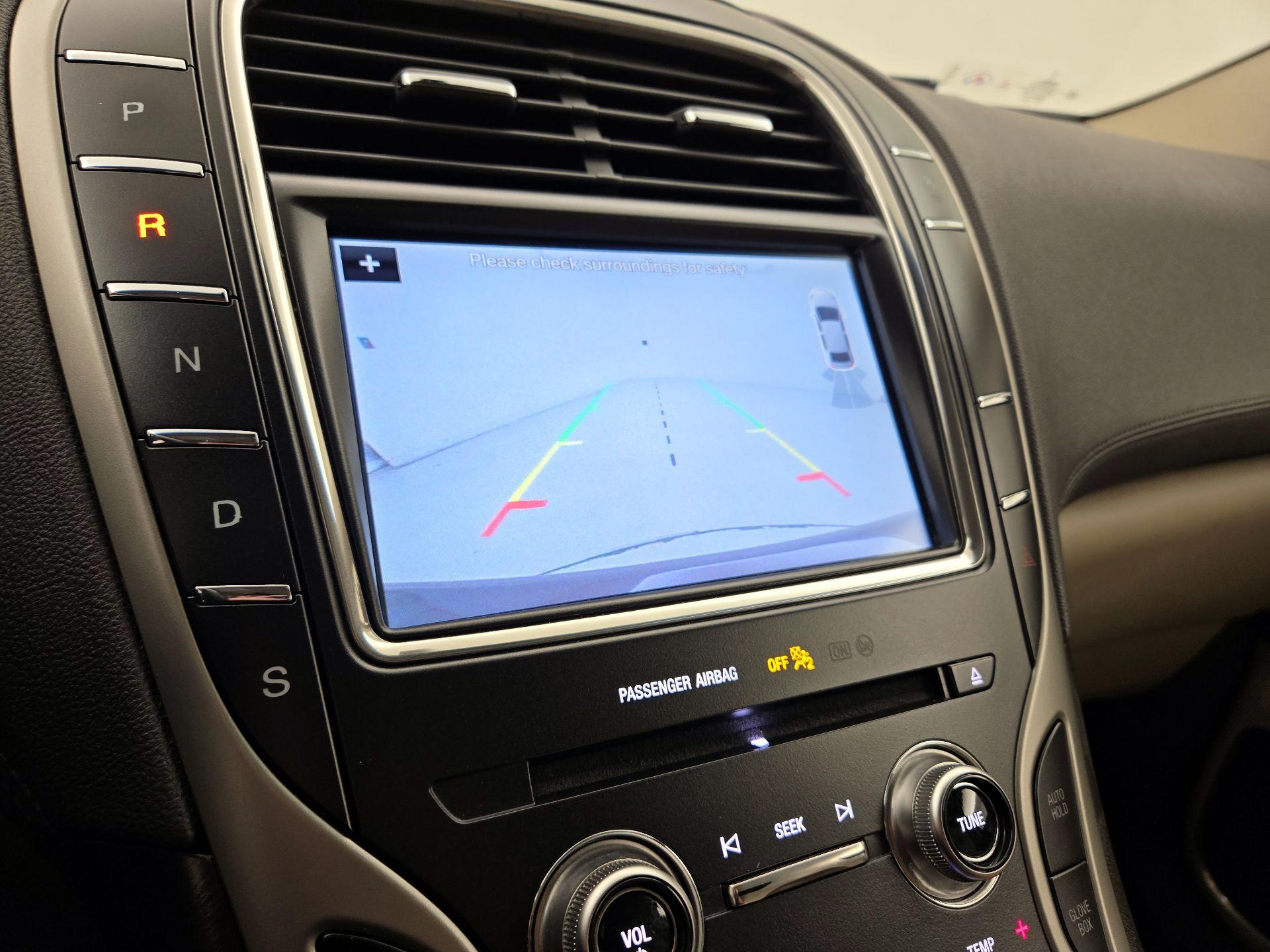 Thumbnail: 2019 Lincoln Nautilus - 15