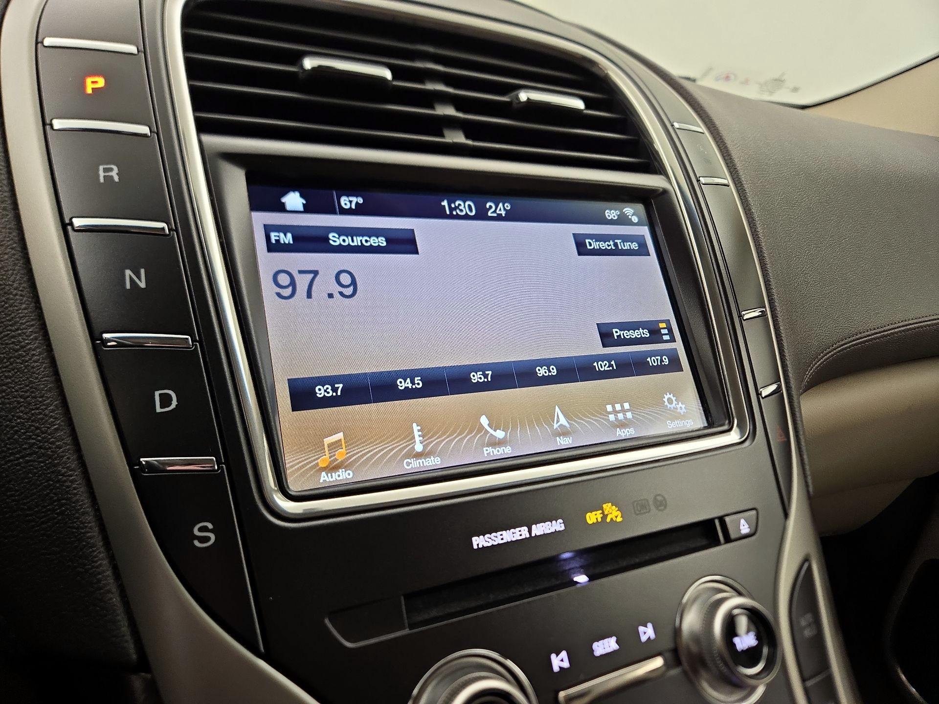 Thumbnail: 2019 Lincoln Nautilus - 16