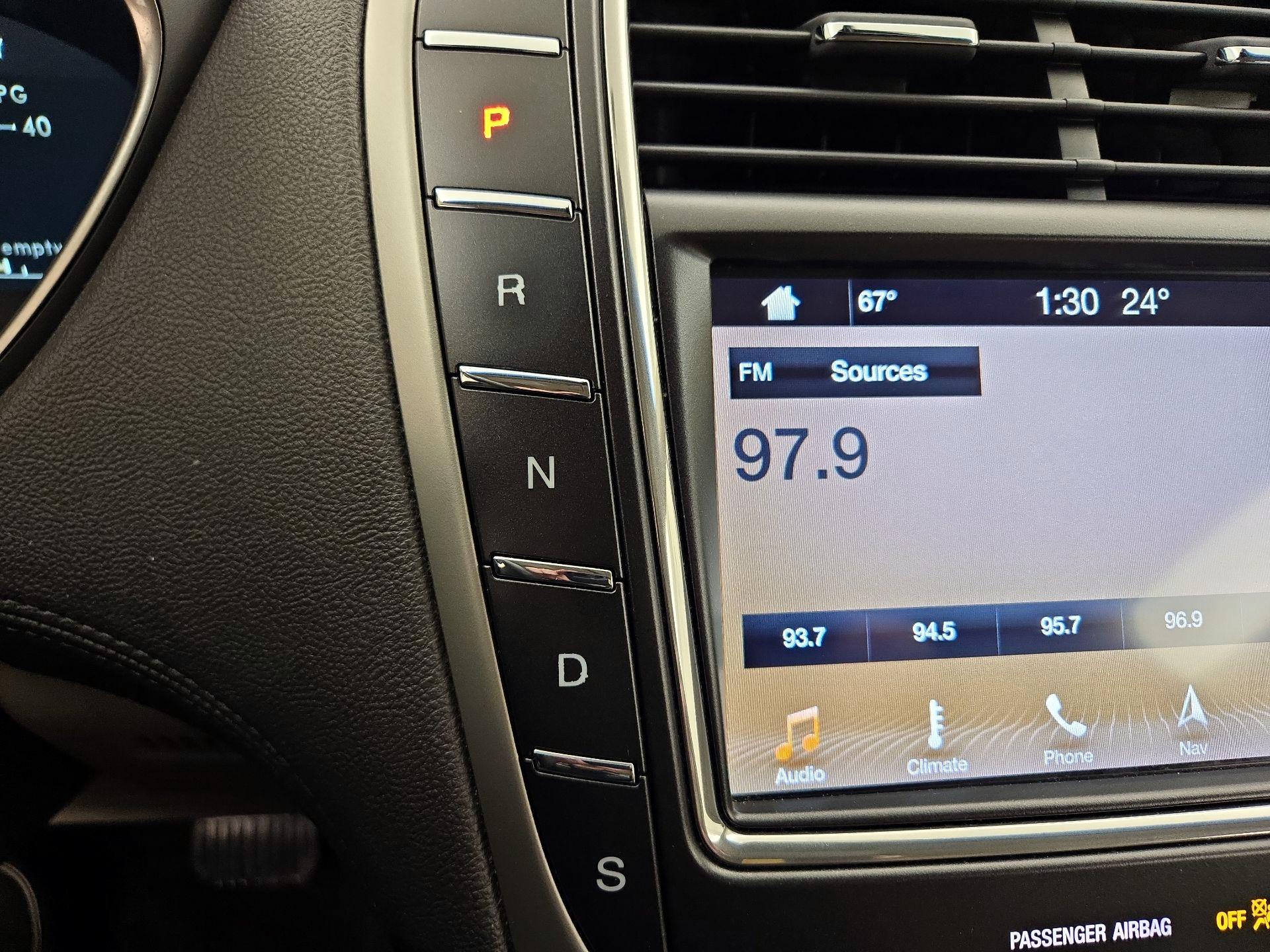 Thumbnail: 2019 Lincoln Nautilus - 18