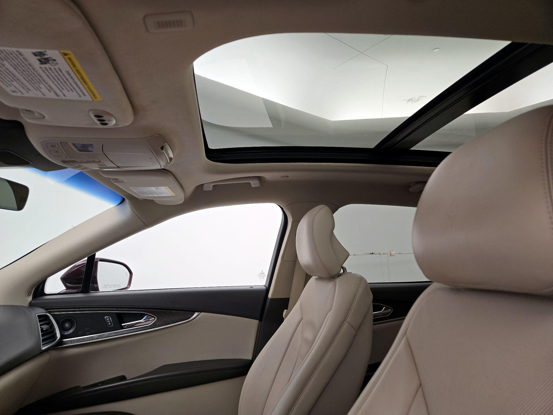 Thumbnail: 2019 Lincoln Nautilus - 20