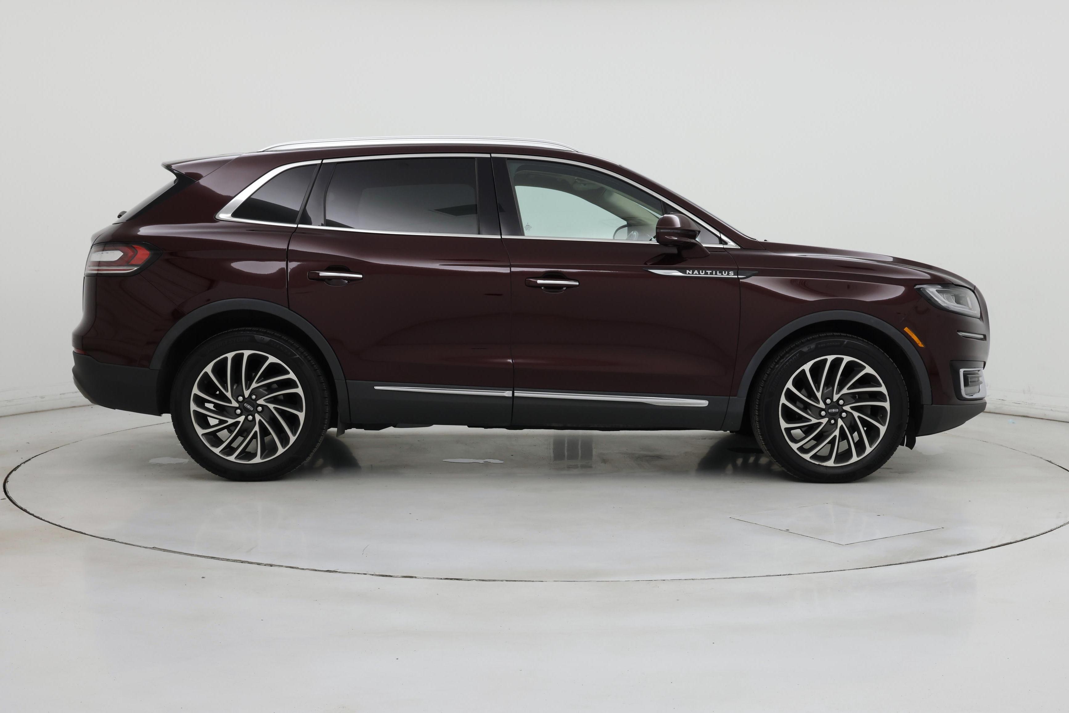 Thumbnail: 2019 Lincoln Nautilus - 7