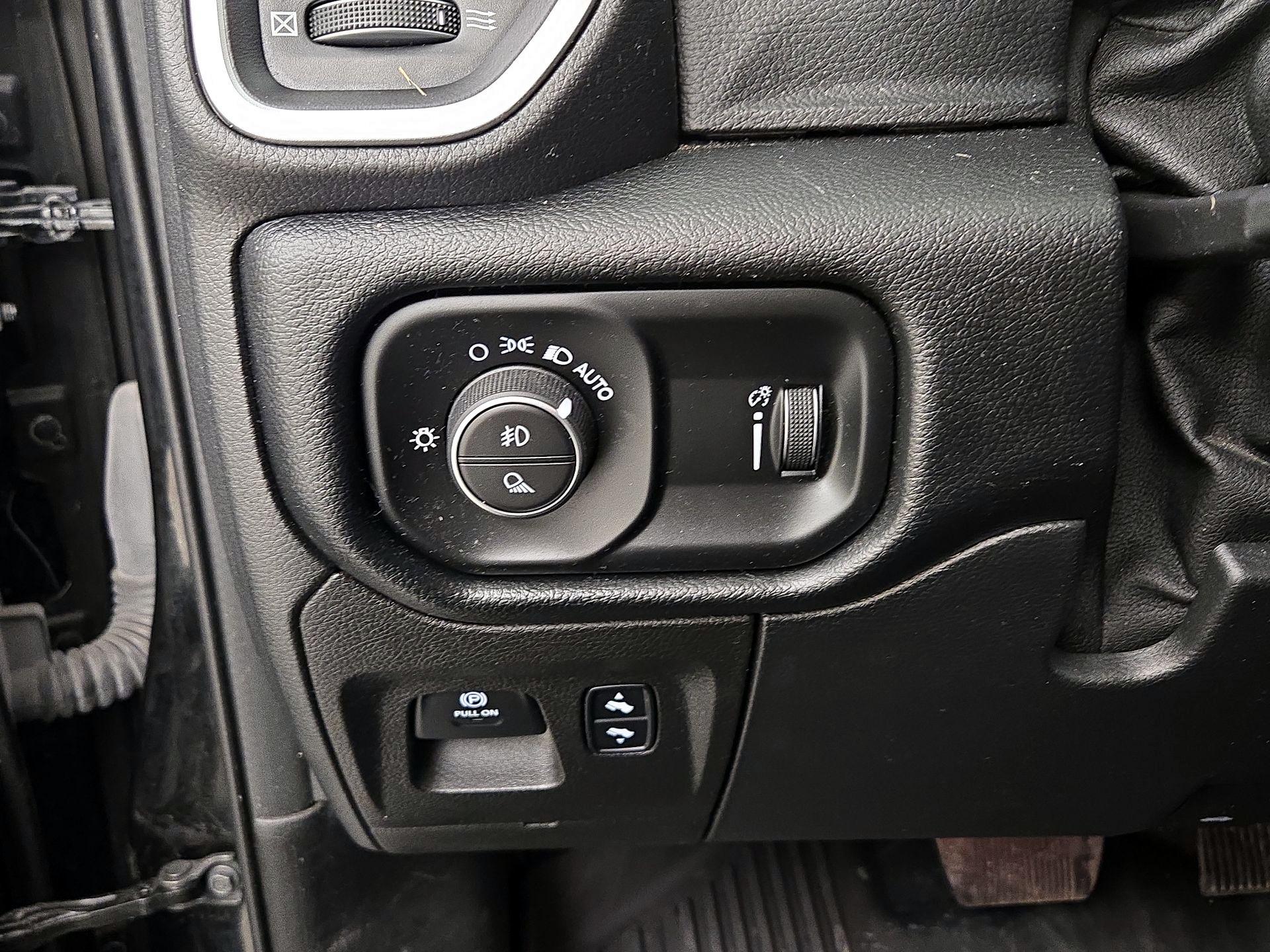 Thumbnail: 2021 RAM 1500 - 13