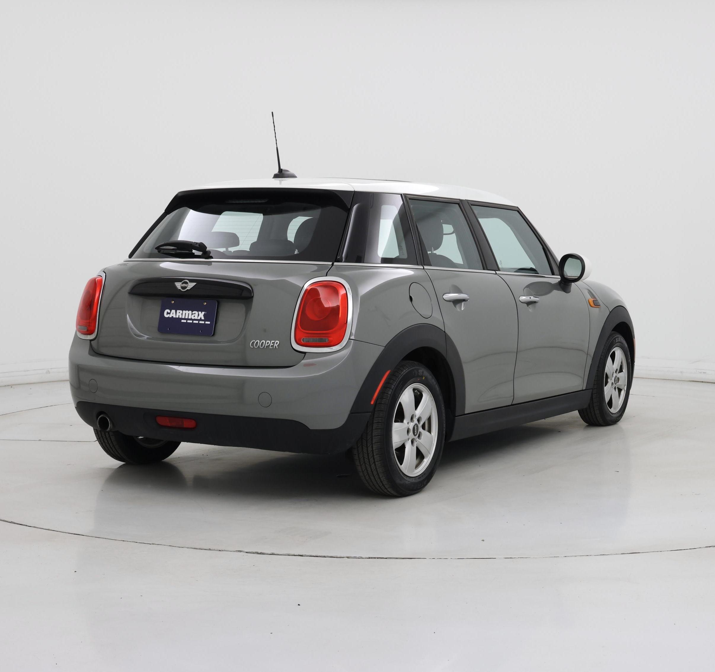 Thumbnail: 2016 MINI Cooper Hardtop - 8