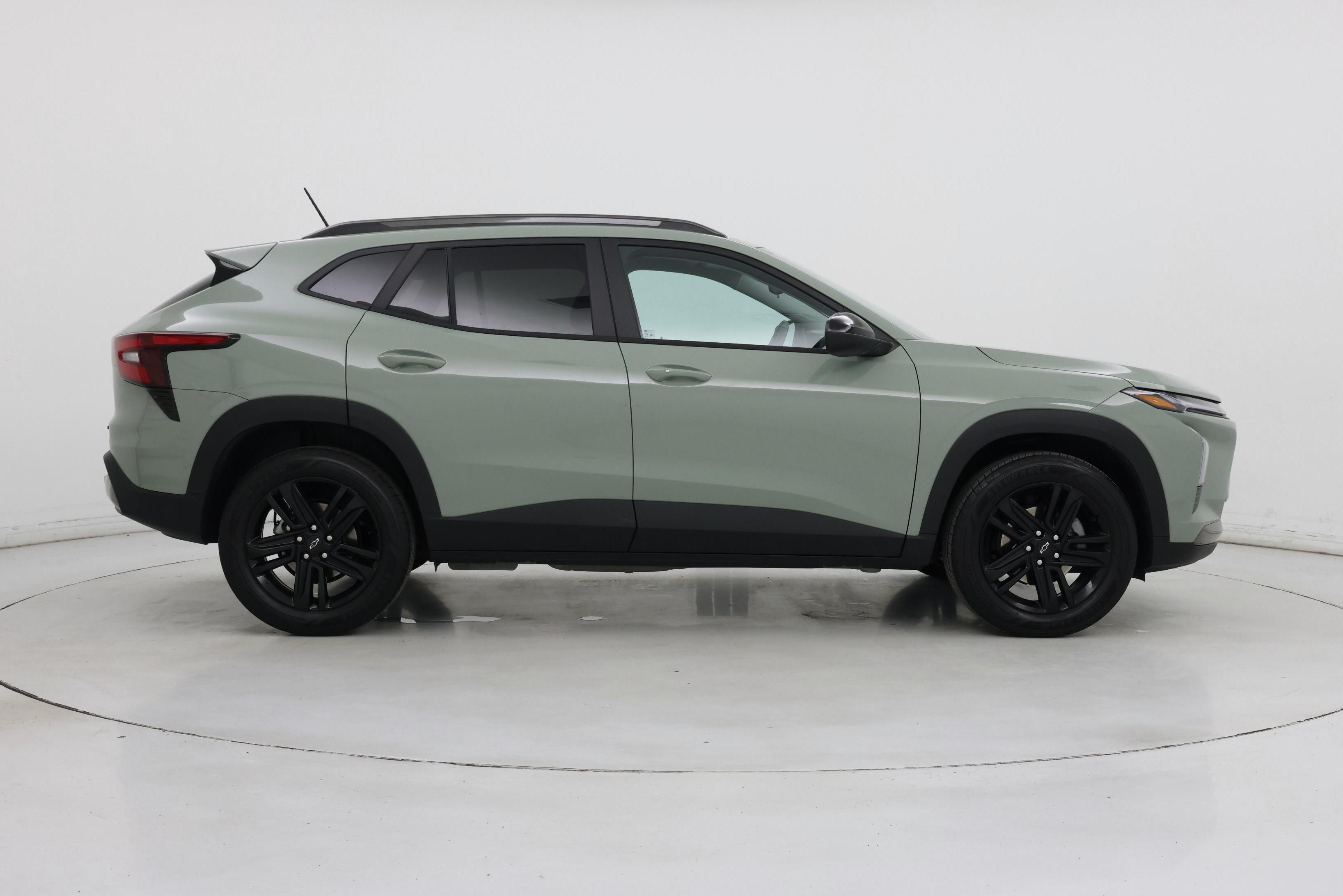 Thumbnail: 2025 Chevrolet Trax - 7