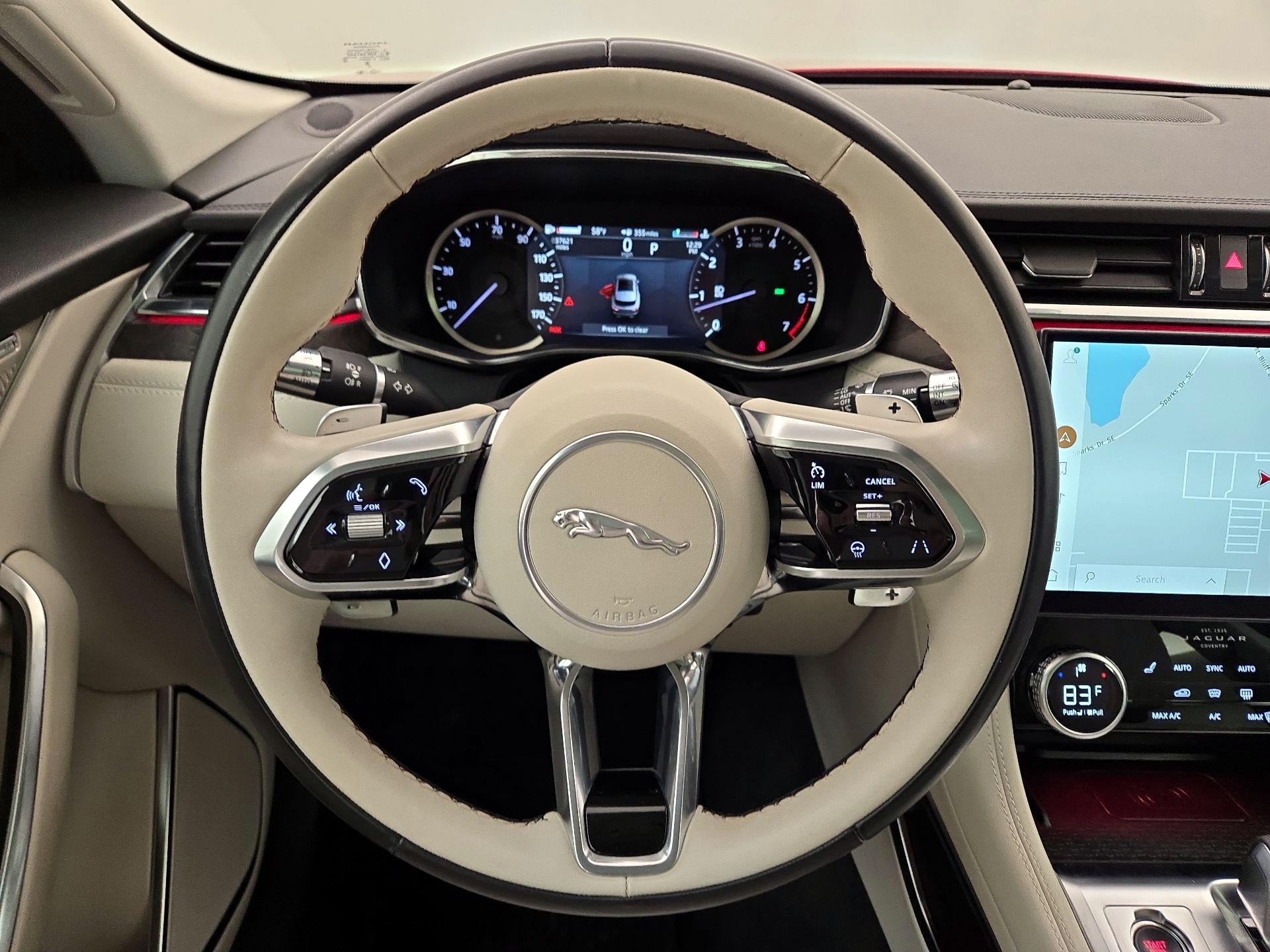 Thumbnail: 2022 Jaguar F-Pace - 10