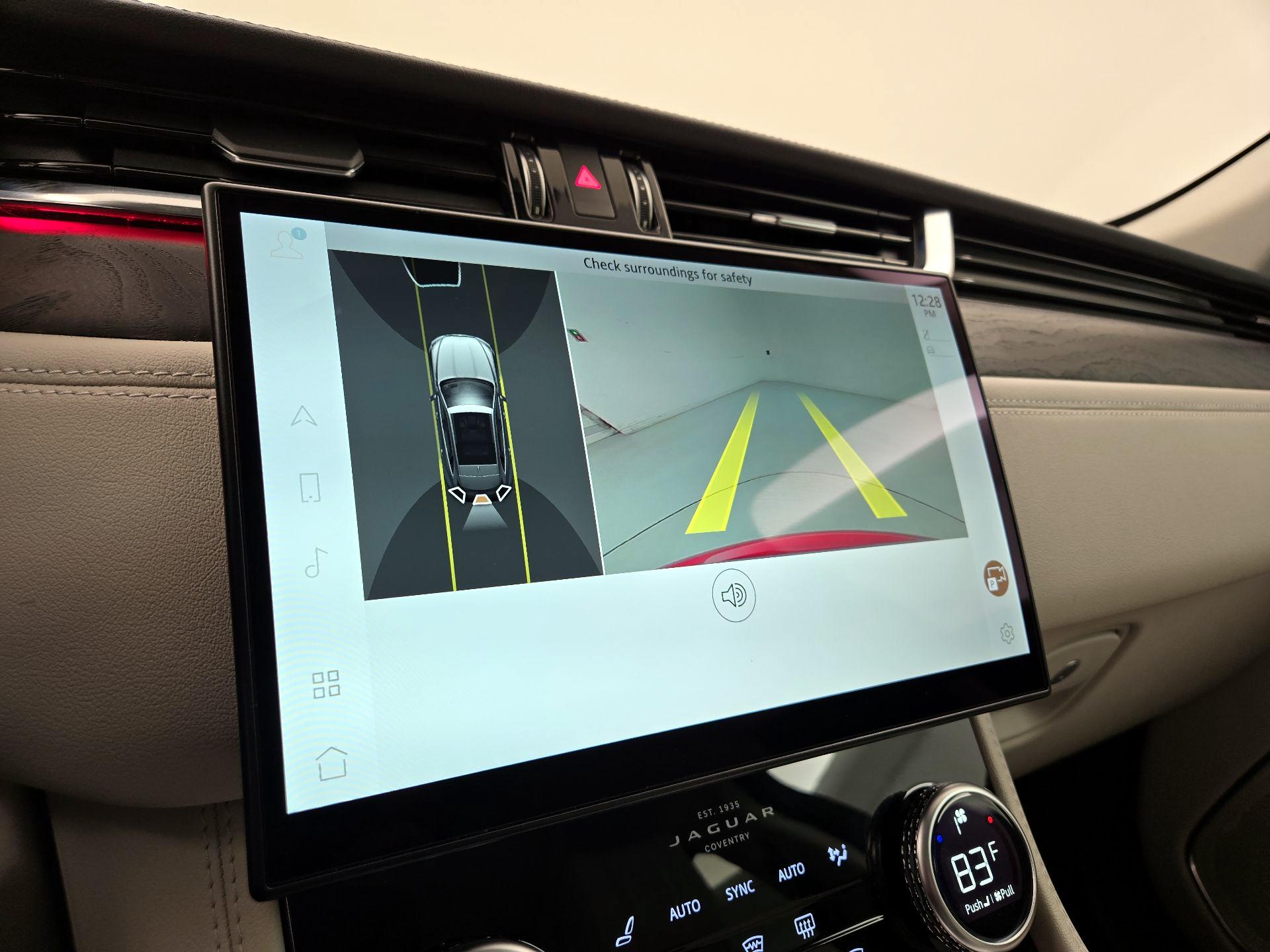 Thumbnail: 2022 Jaguar F-Pace - 15