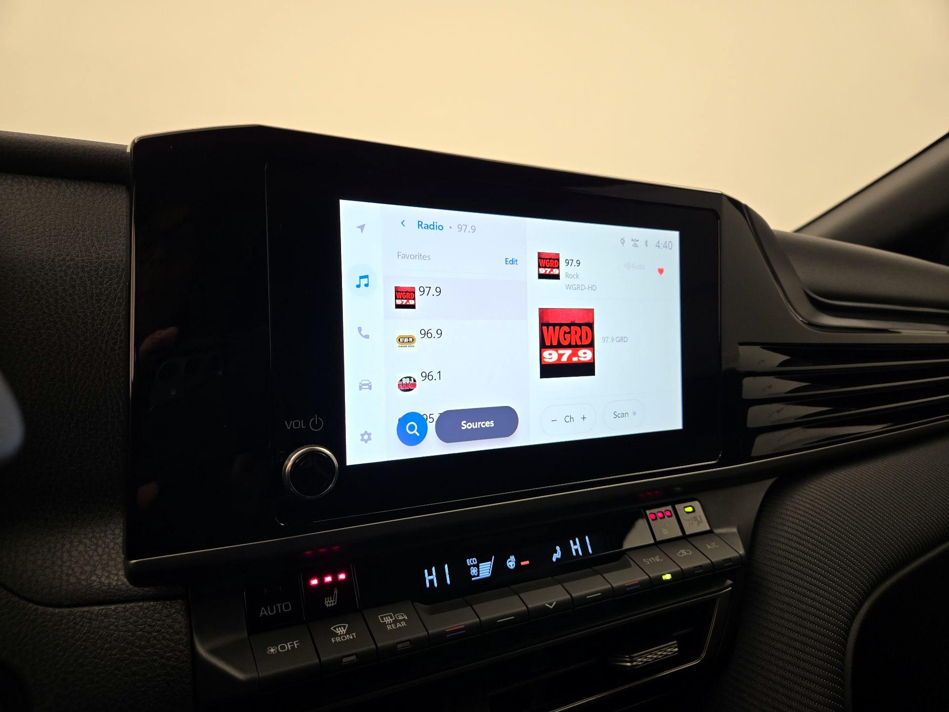 Thumbnail: 2026 Toyota Camry - 15