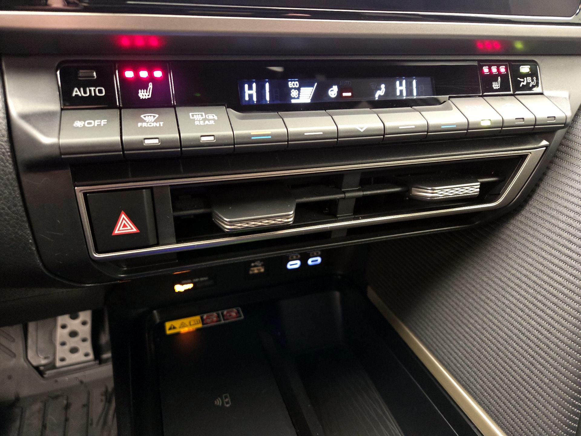 Thumbnail: 2026 Toyota Camry - 16