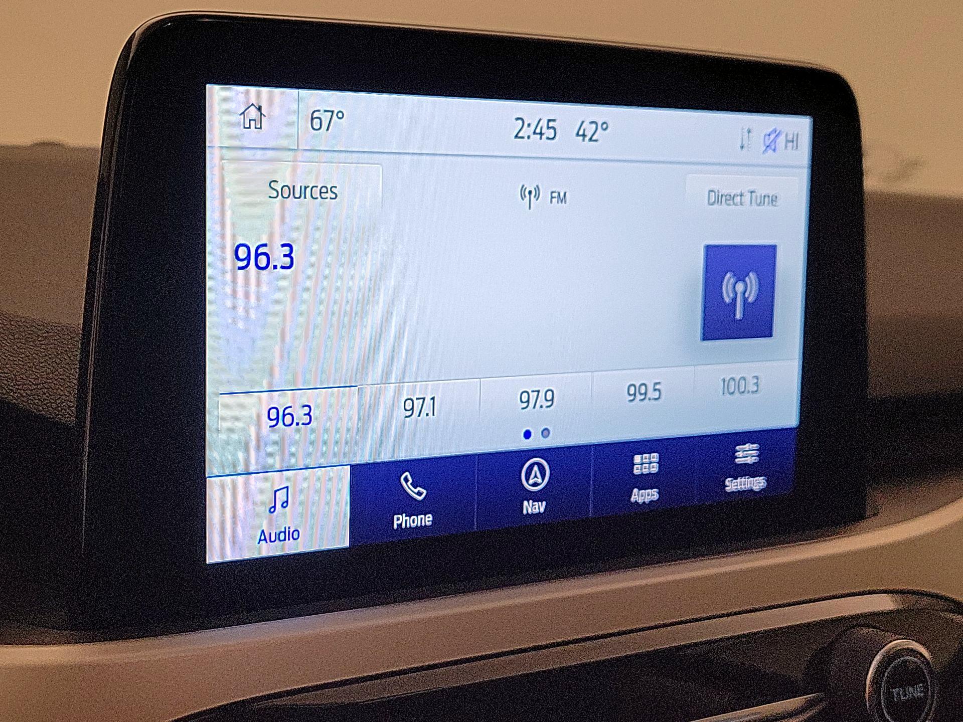 Thumbnail: 2022 Ford Escape - 16