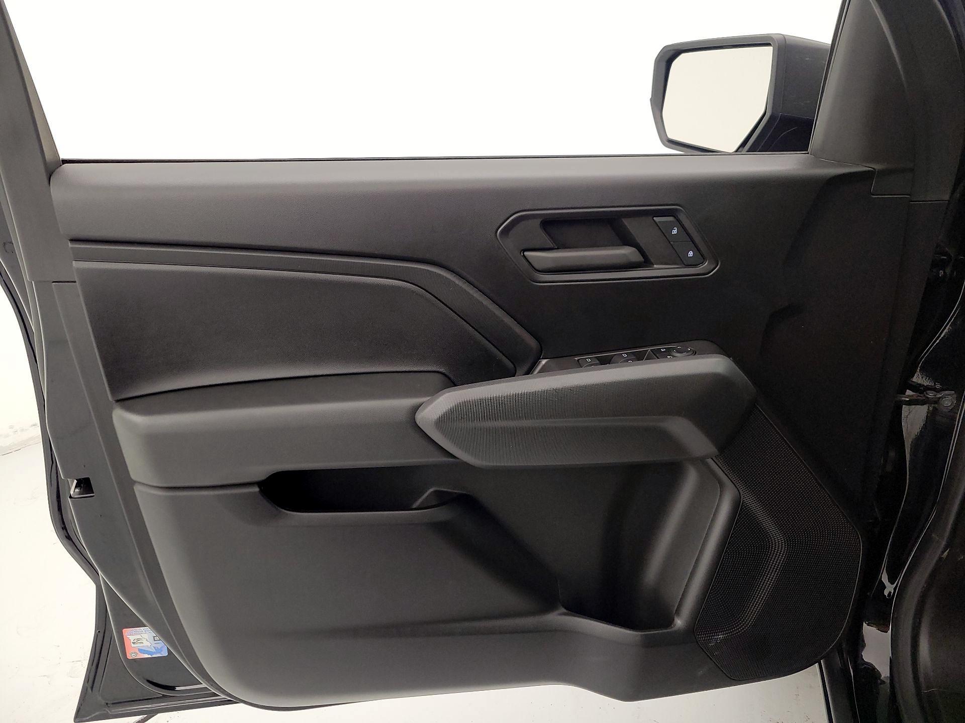 Thumbnail: 2024 Chevrolet Colorado - 12