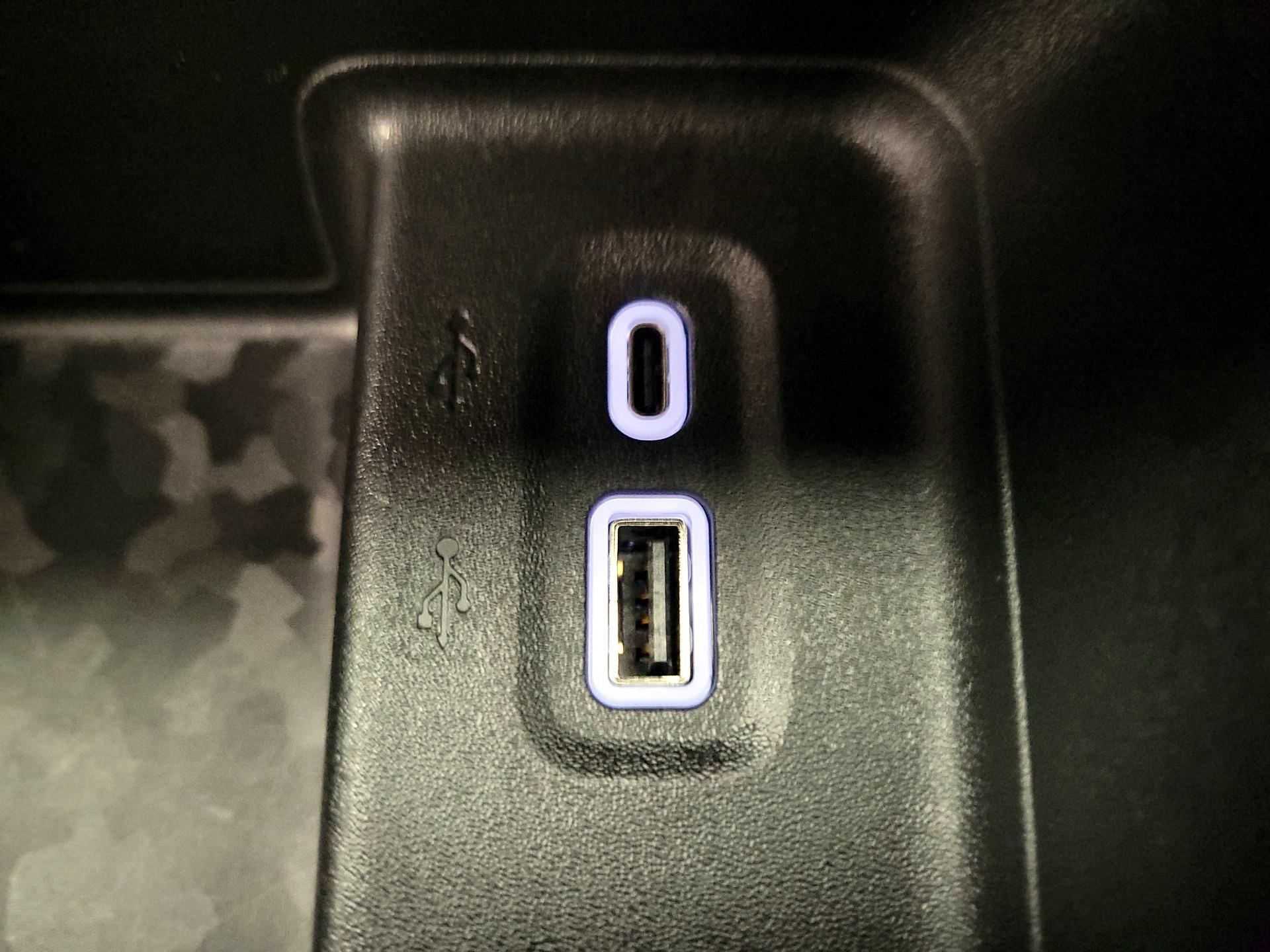 Thumbnail: 2024 Chevrolet Colorado - 17