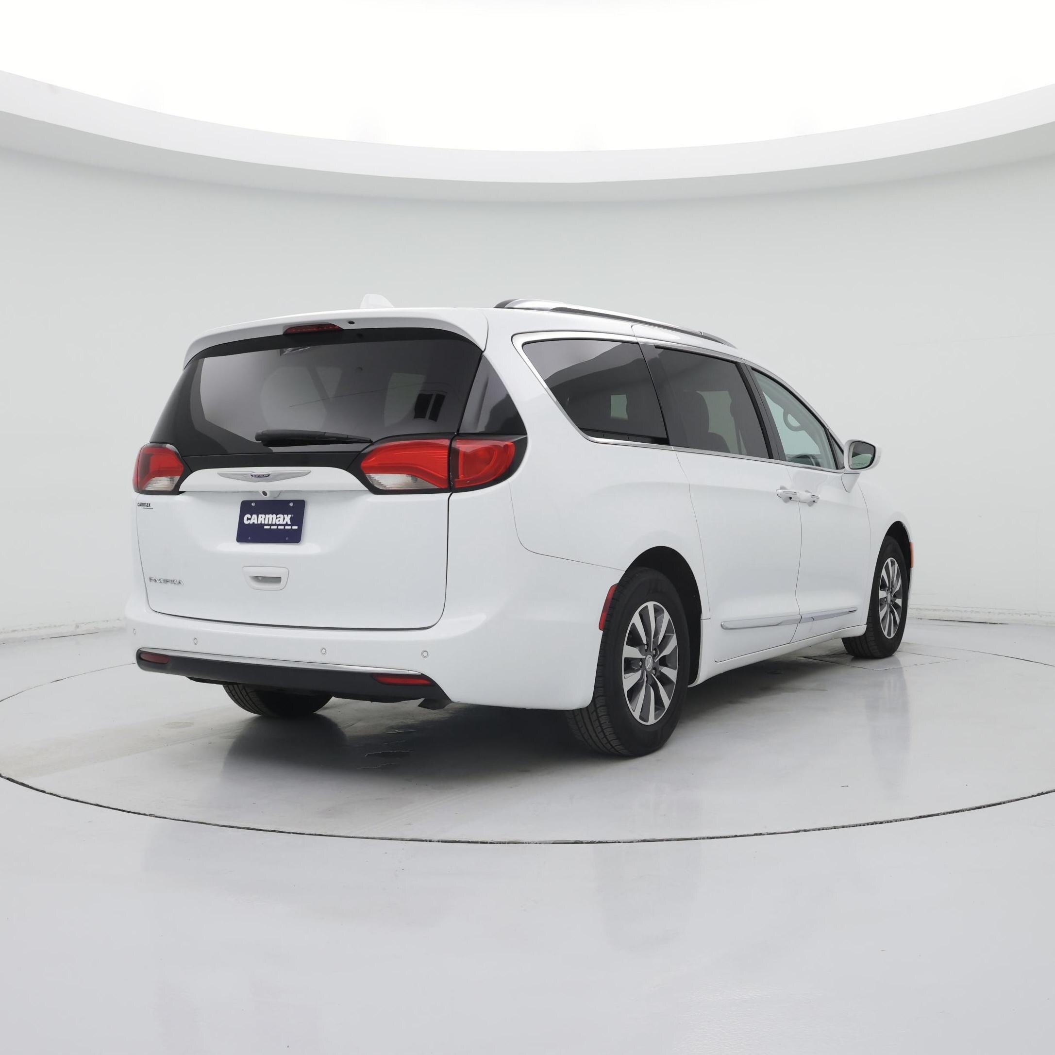 Thumbnail: 2020 Chrysler Pacifica - 8