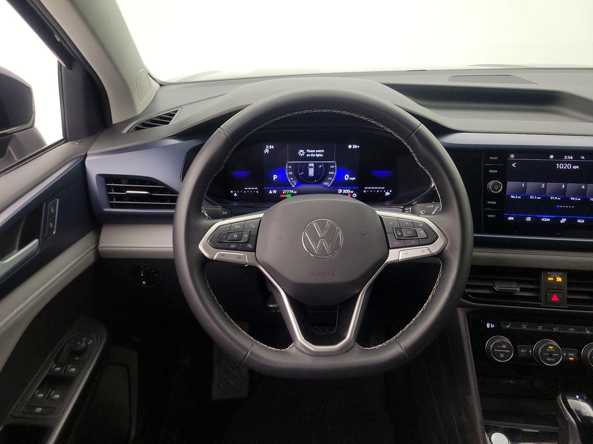 Thumbnail: 2024 Volkswagen Taos - 10