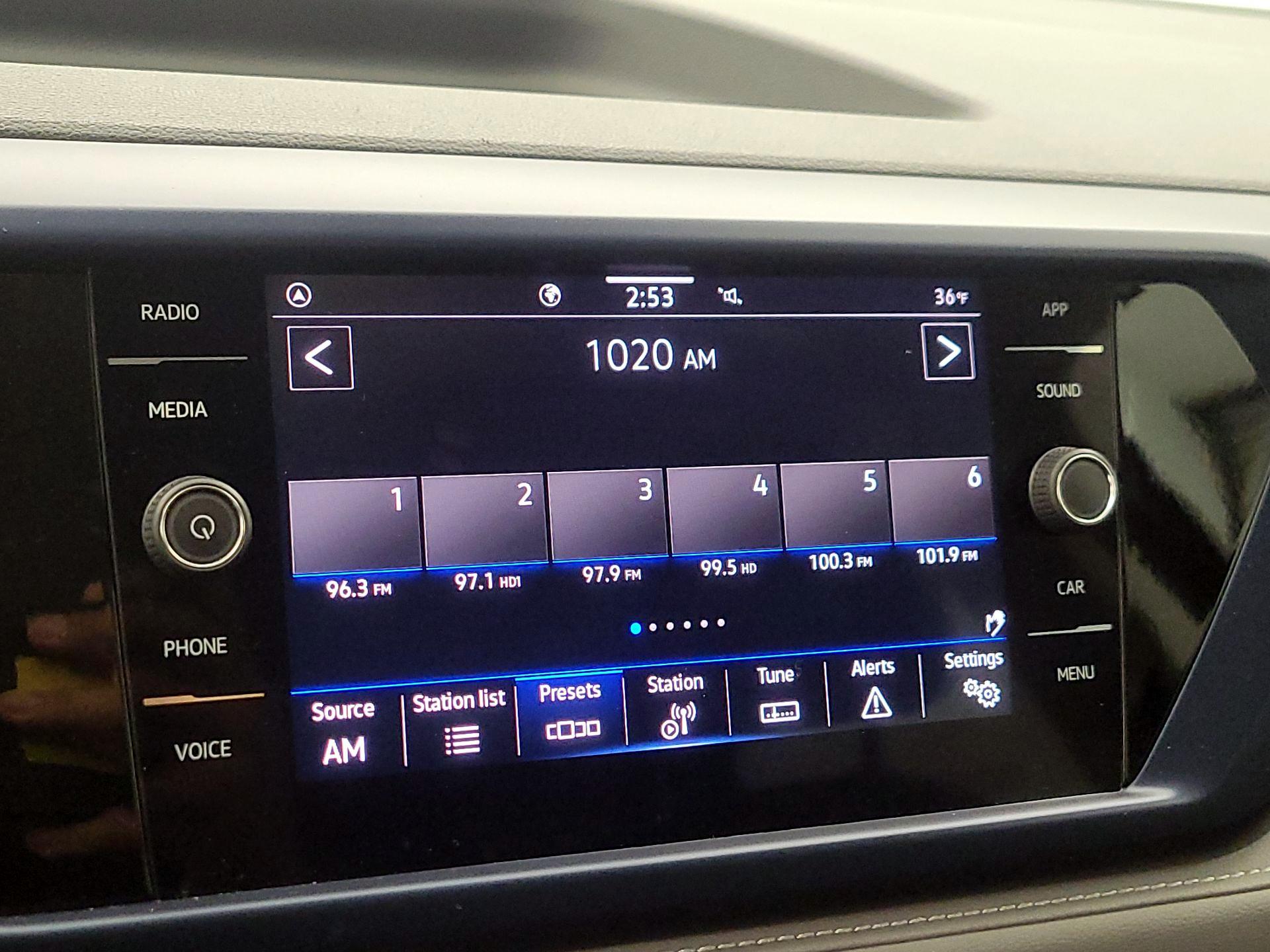 Thumbnail: 2024 Volkswagen Taos - 17