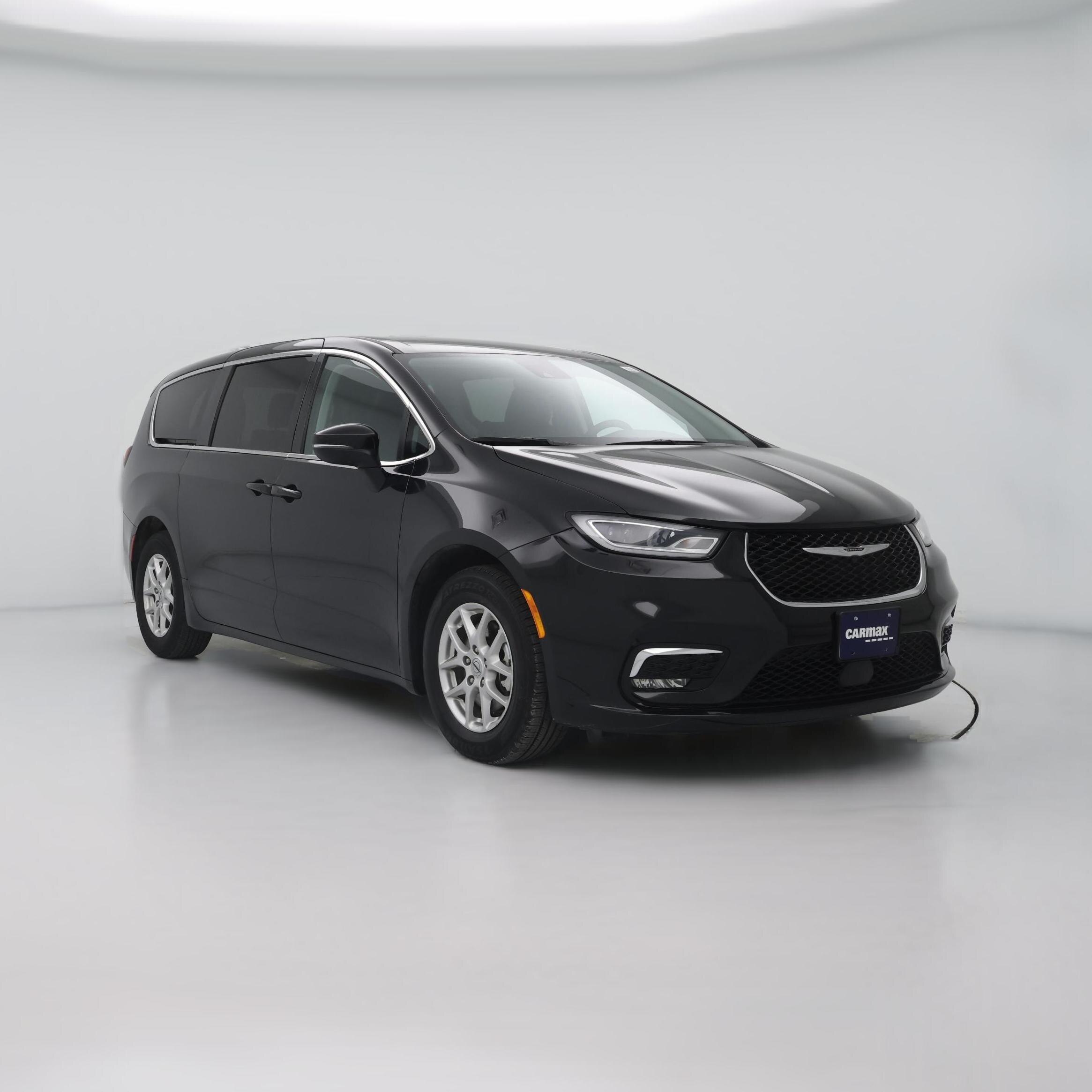 Thumbnail: 2023 Chrysler Pacifica - 1