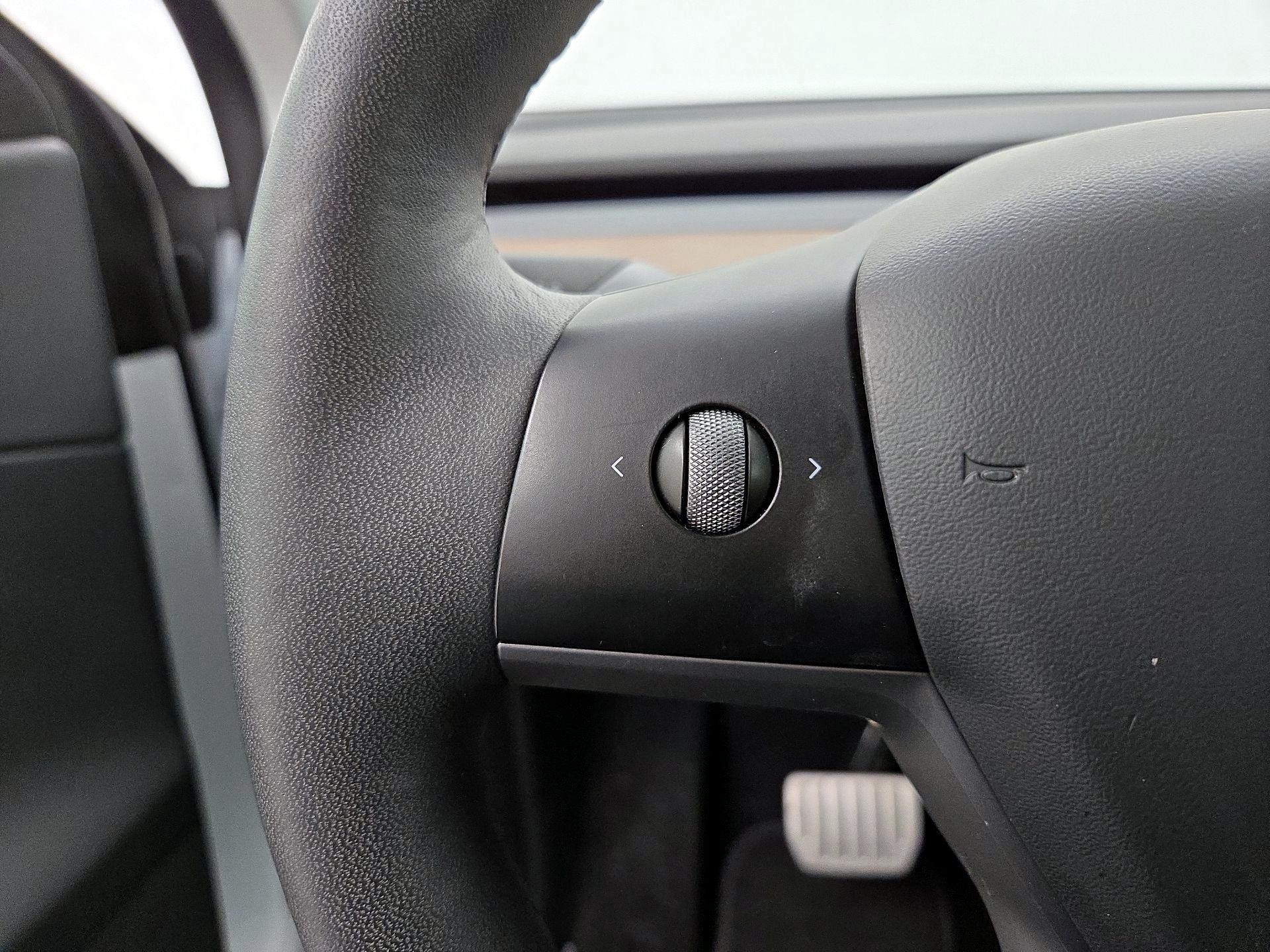 Thumbnail: 2021 Tesla Model Y - 13