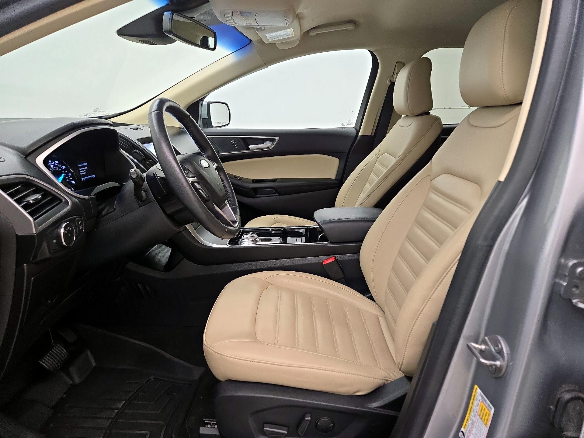 Thumbnail: 2020 Ford Edge - 11