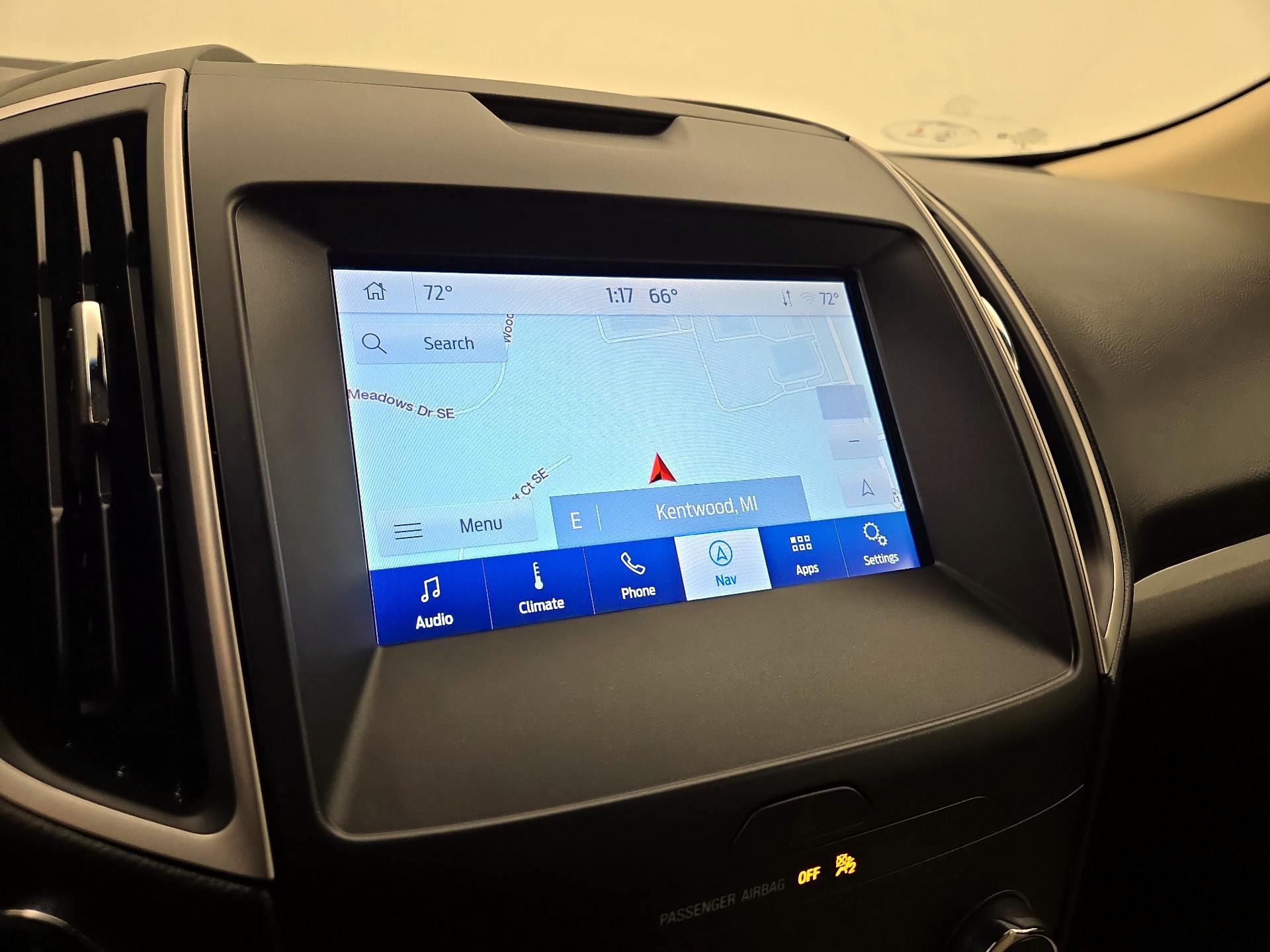 Thumbnail: 2020 Ford Edge - 14