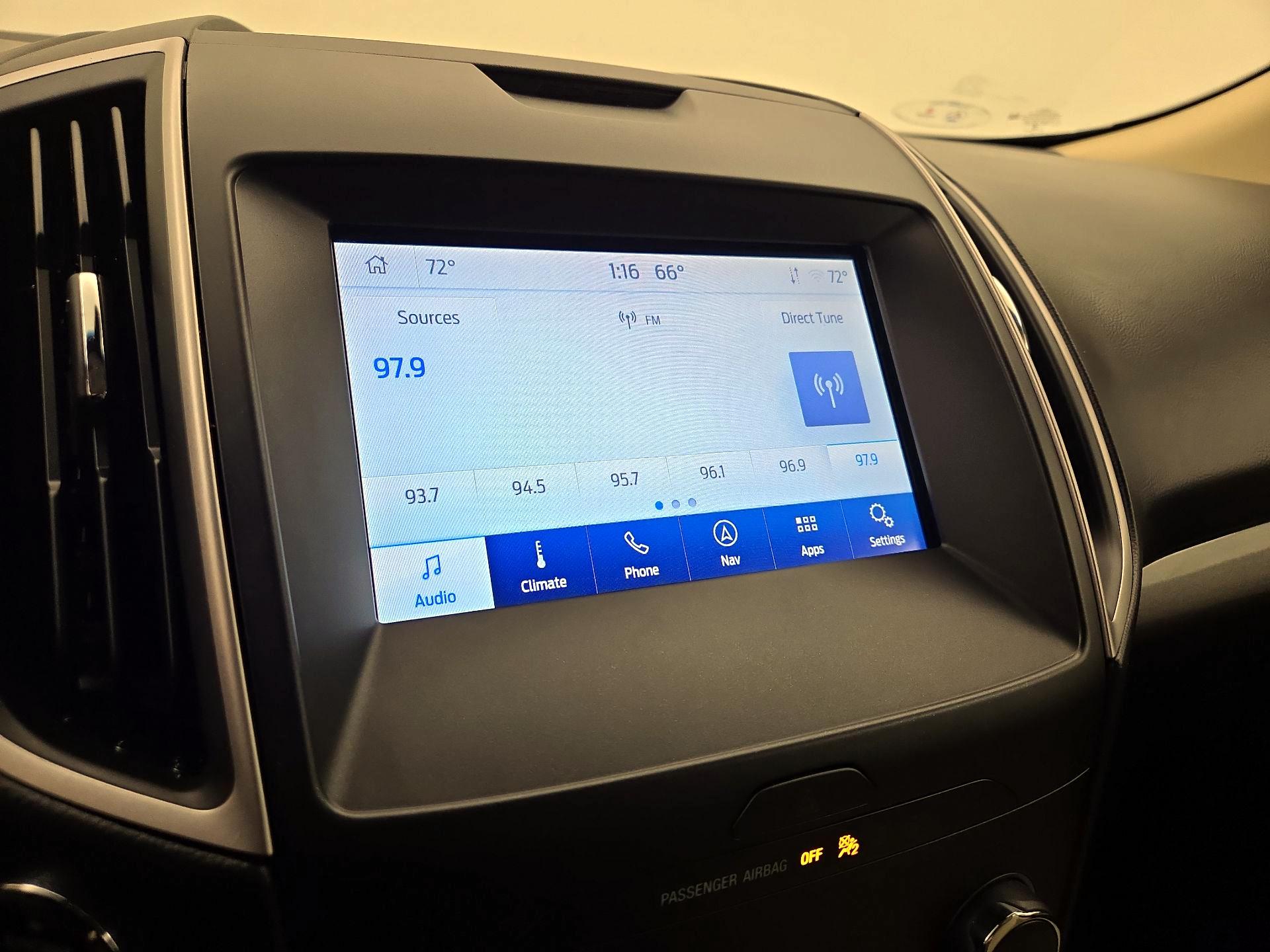 Thumbnail: 2020 Ford Edge - 16