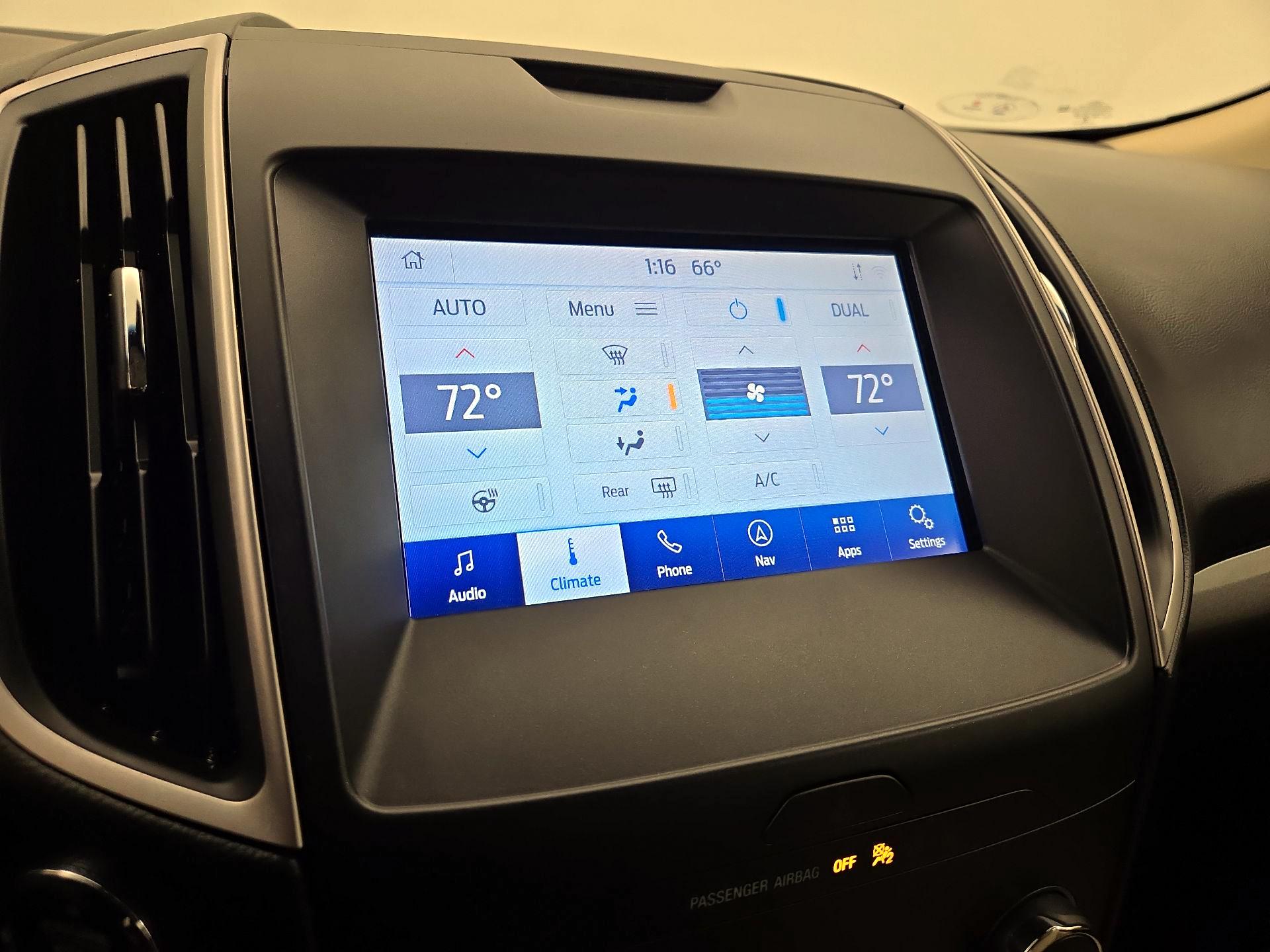 Thumbnail: 2020 Ford Edge - 17