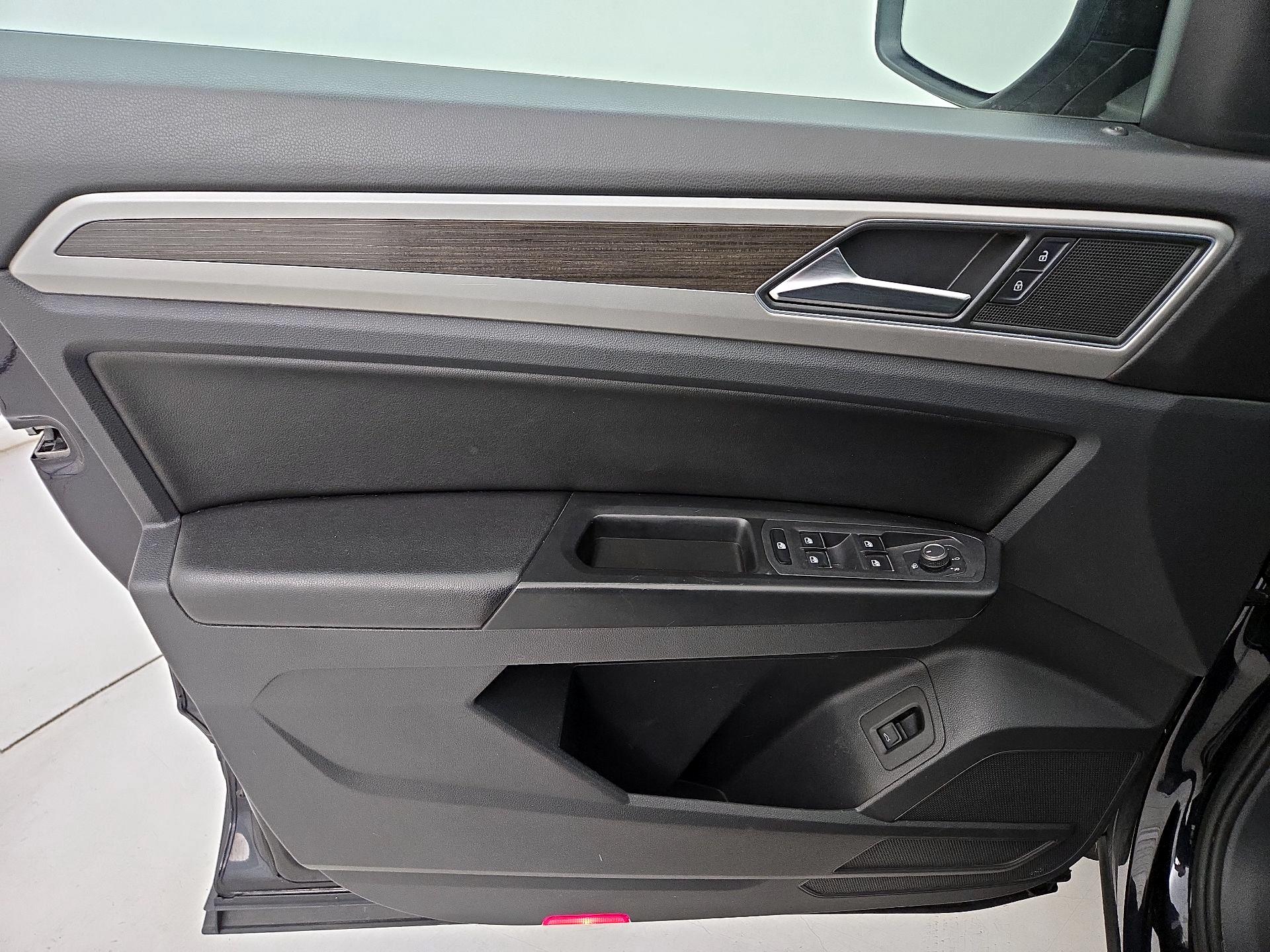 Thumbnail: 2018 Volkswagen Atlas - 12