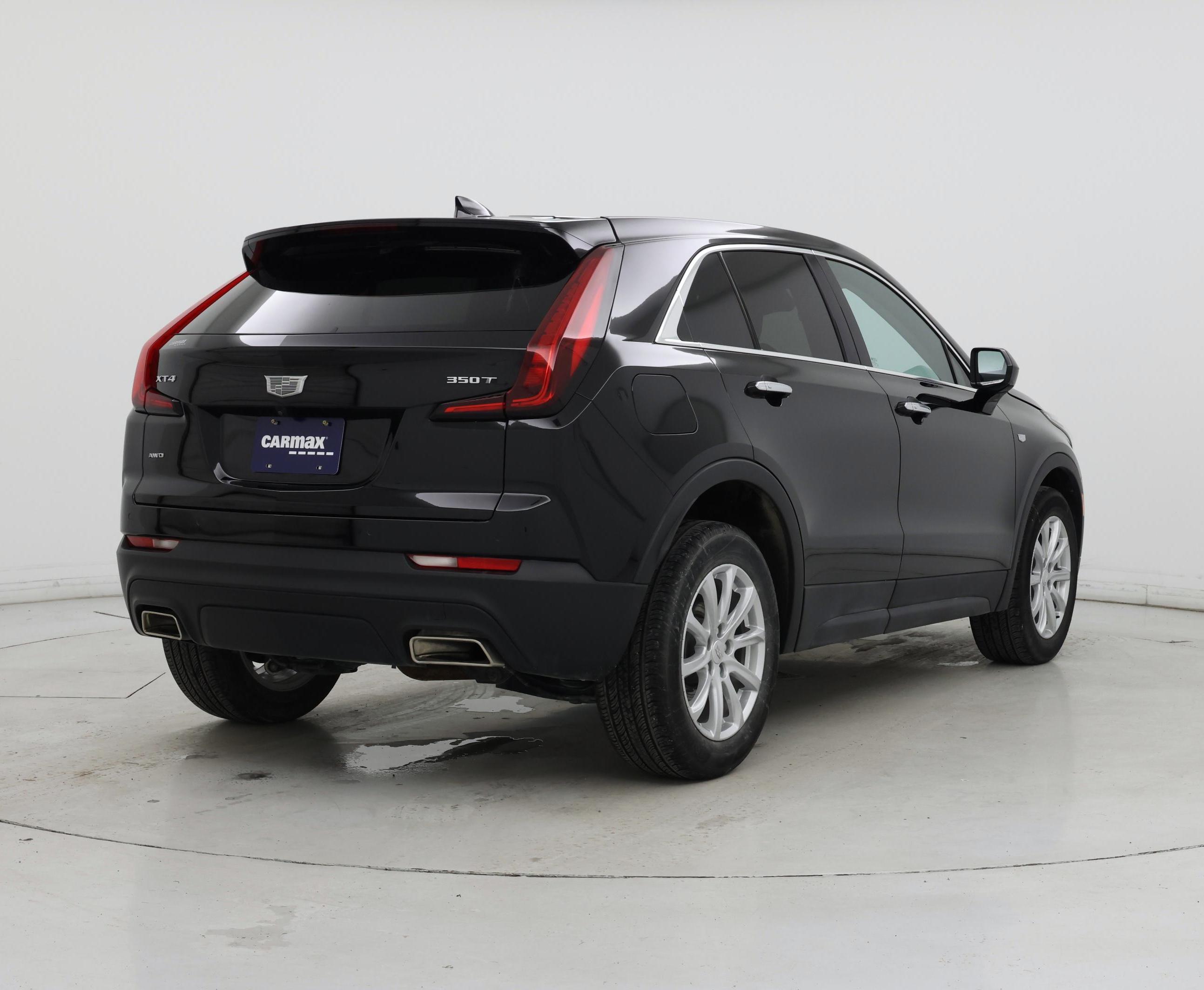 Thumbnail: 2022 Cadillac XT4 - 8