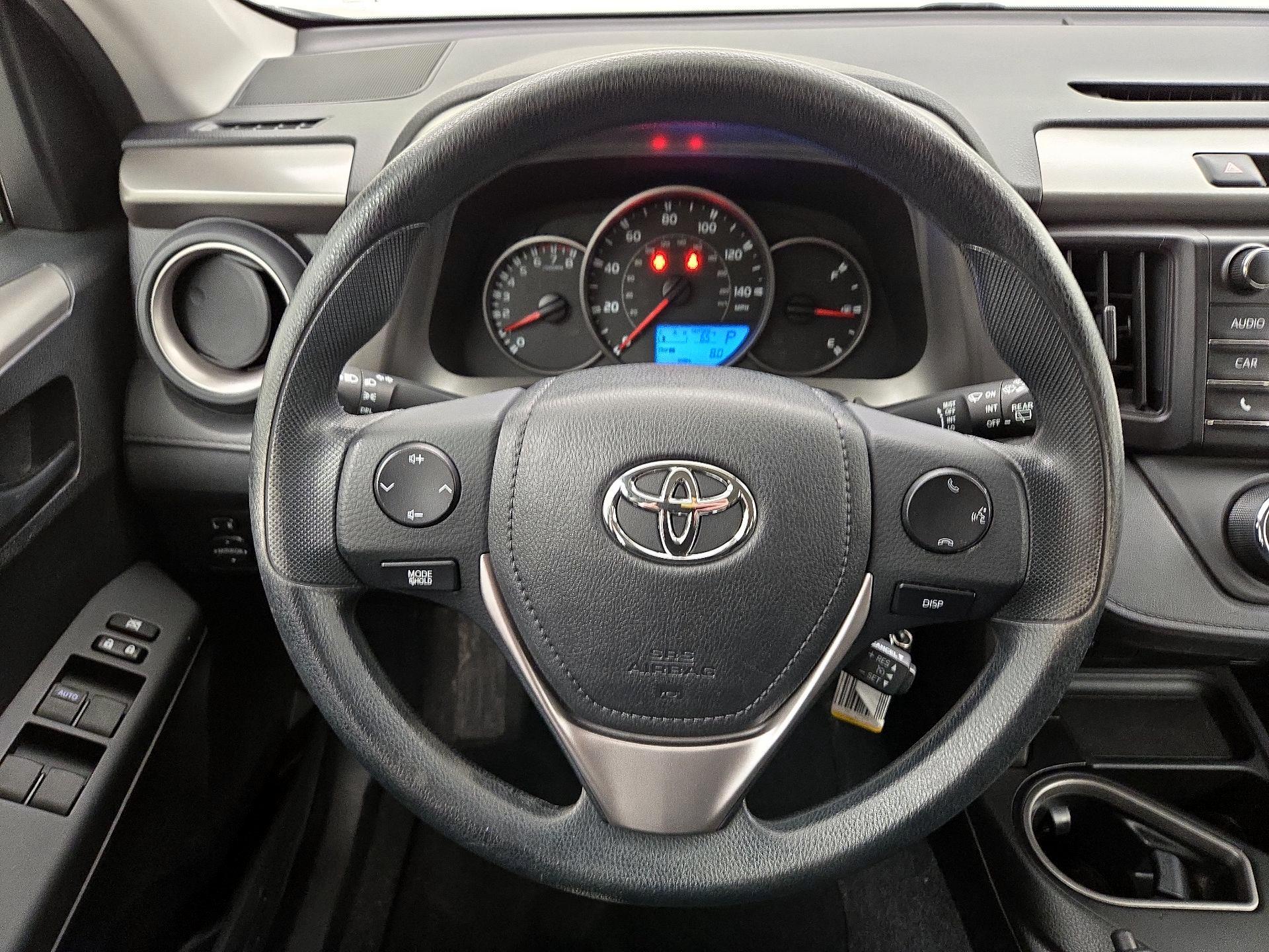 Thumbnail: 2016 Toyota RAV4 - 10