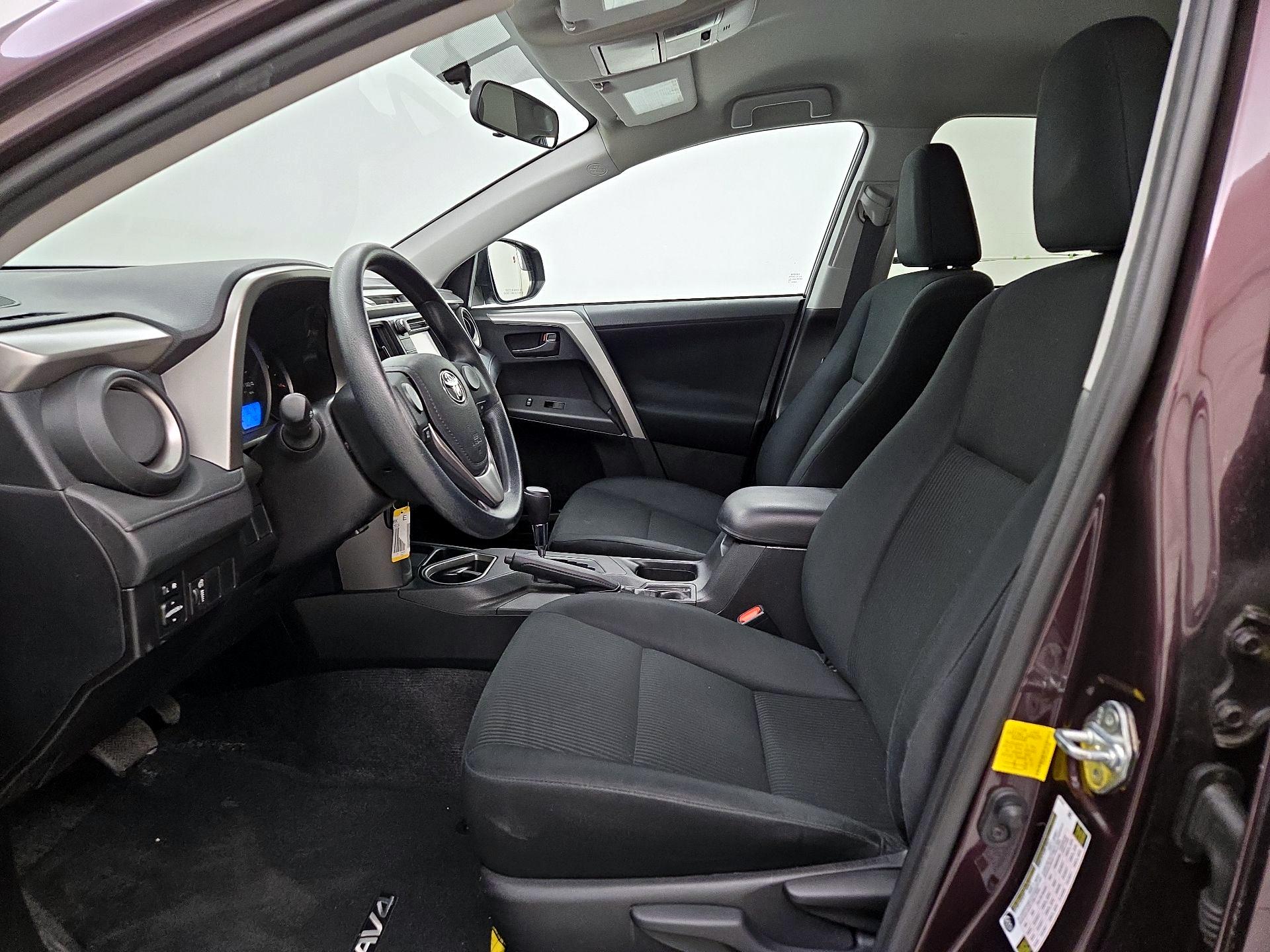 Thumbnail: 2016 Toyota RAV4 - 11