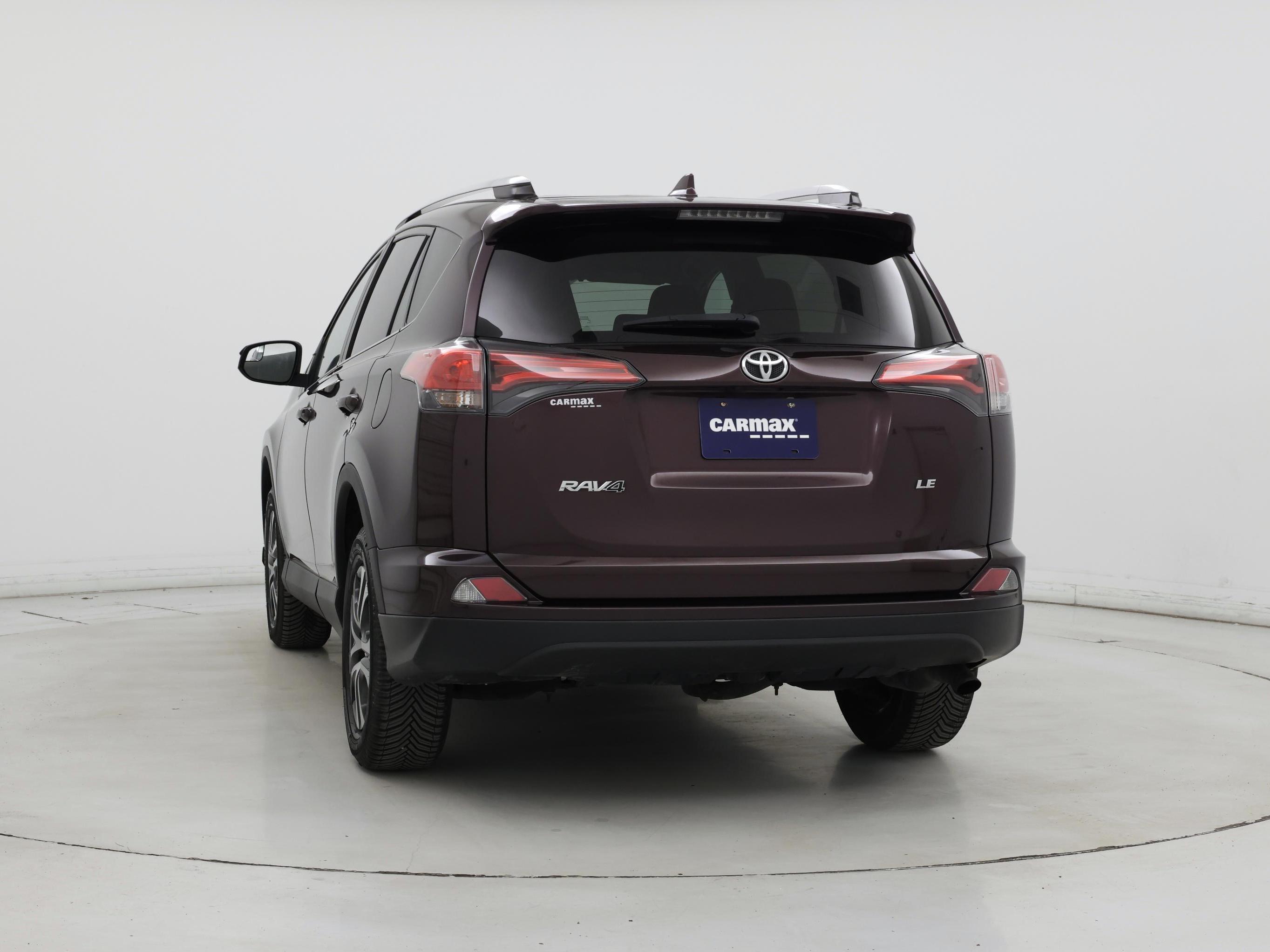 Thumbnail: 2016 Toyota RAV4 - 8