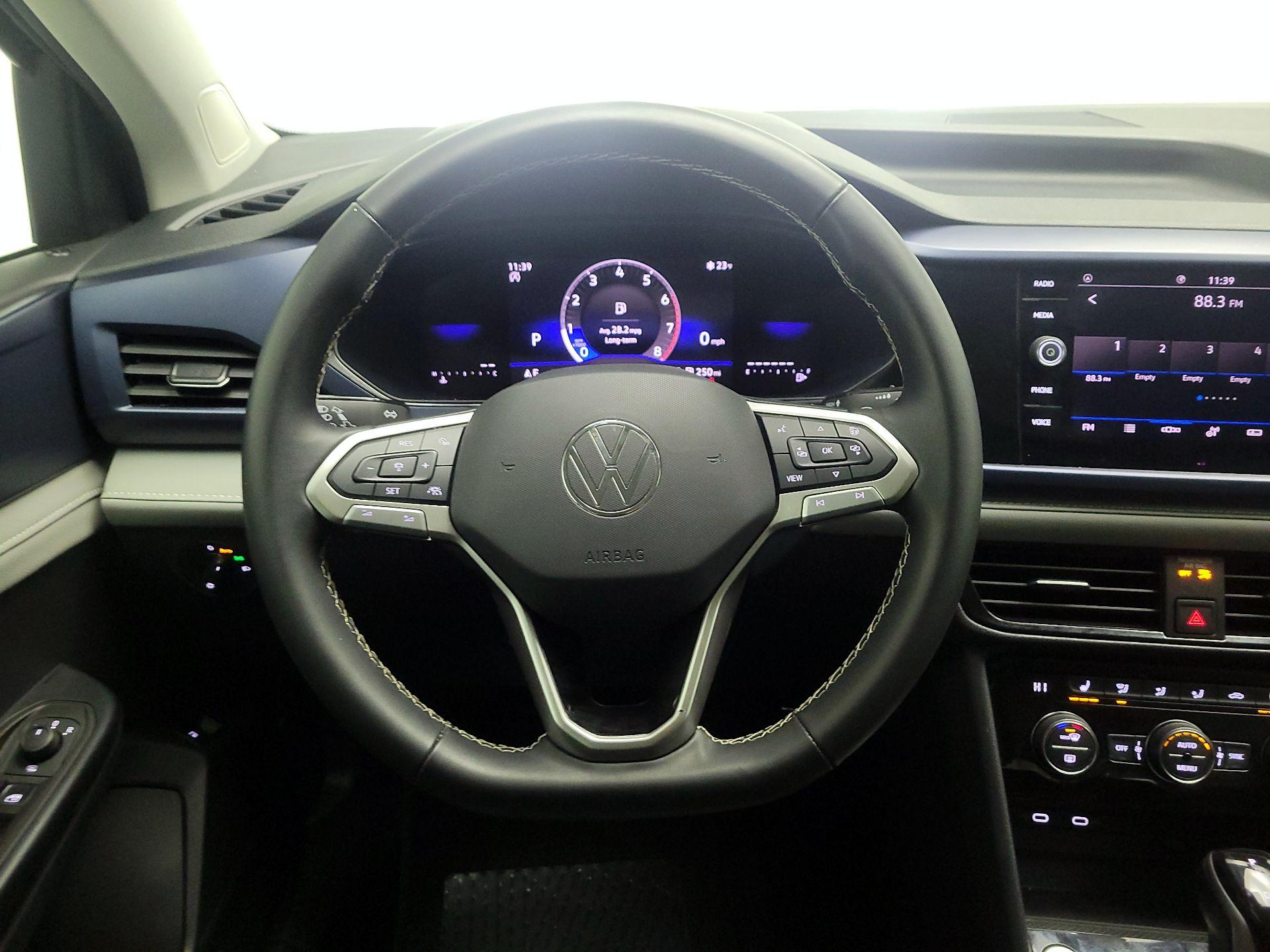 Thumbnail: 2024 Volkswagen Taos - 10