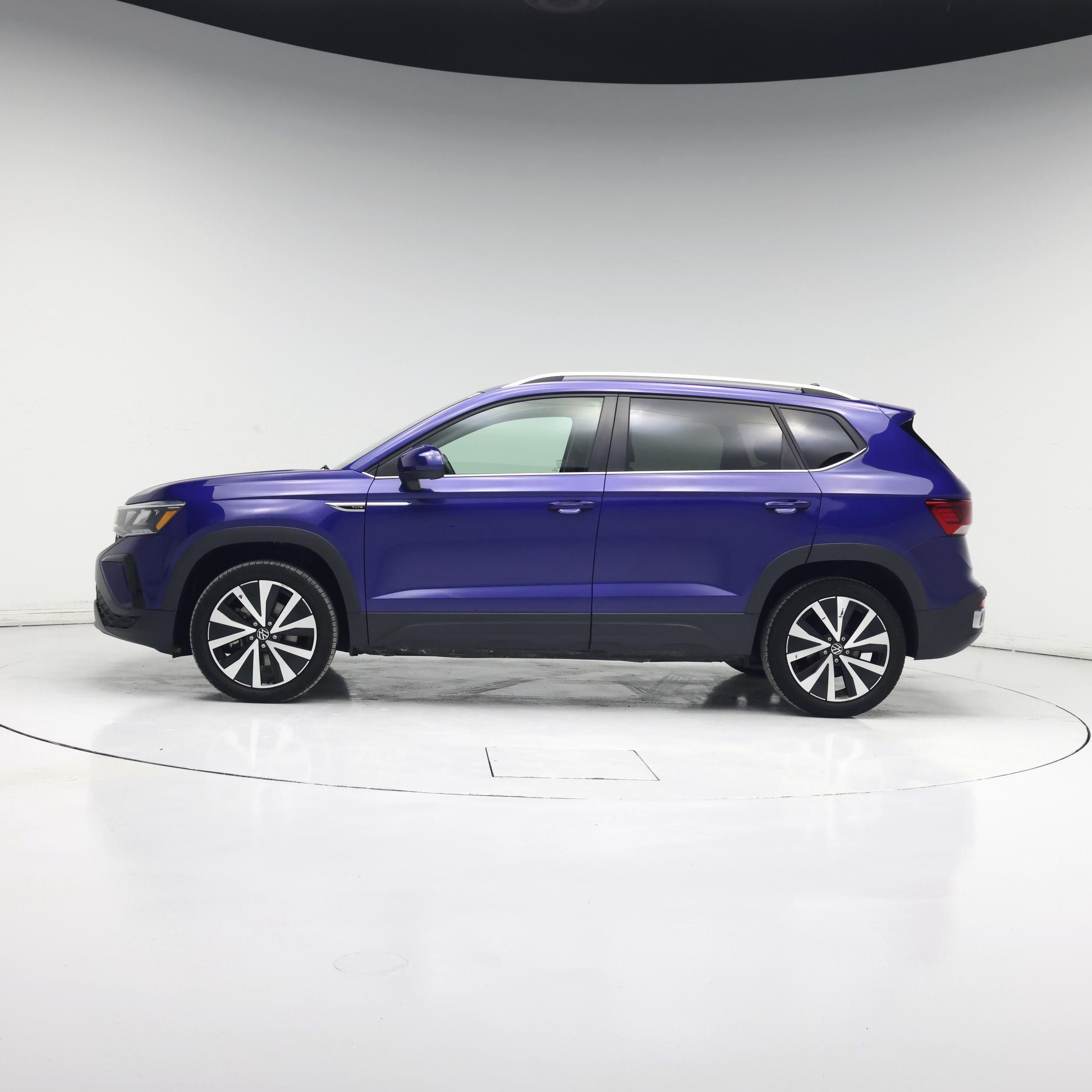 Thumbnail: 2024 Volkswagen Taos - 3