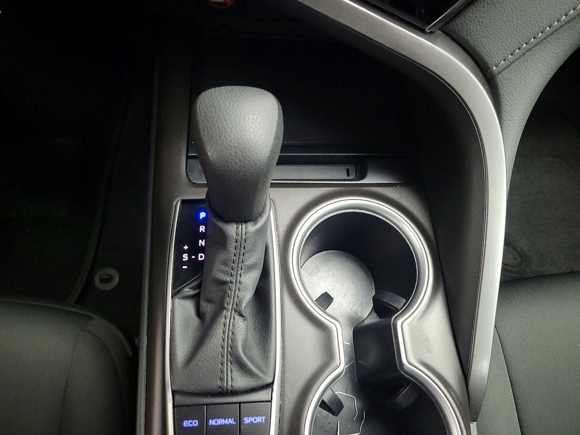 Thumbnail: 2024 Toyota Camry - 17