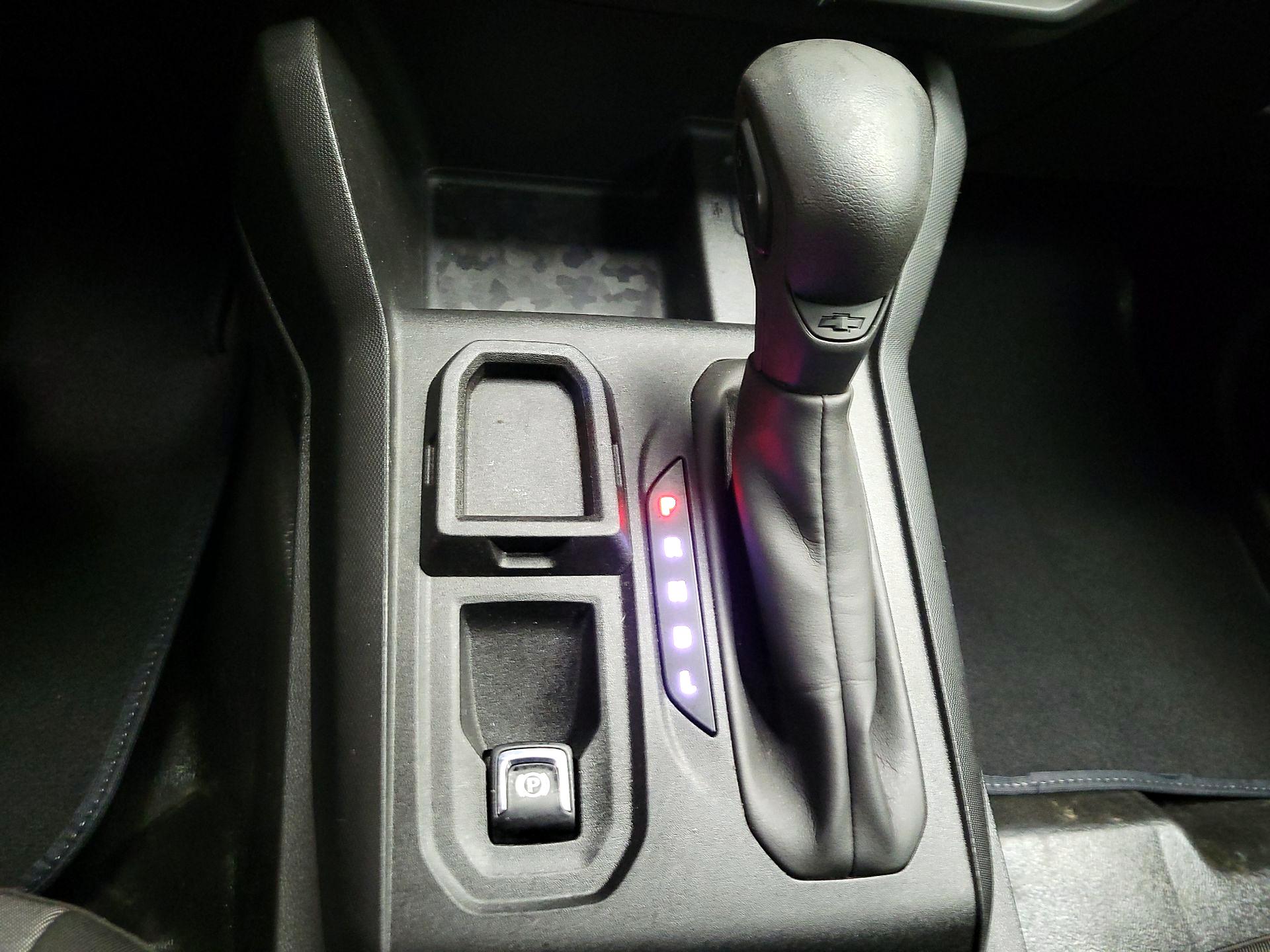 Thumbnail: 2023 Chevrolet Colorado - 17