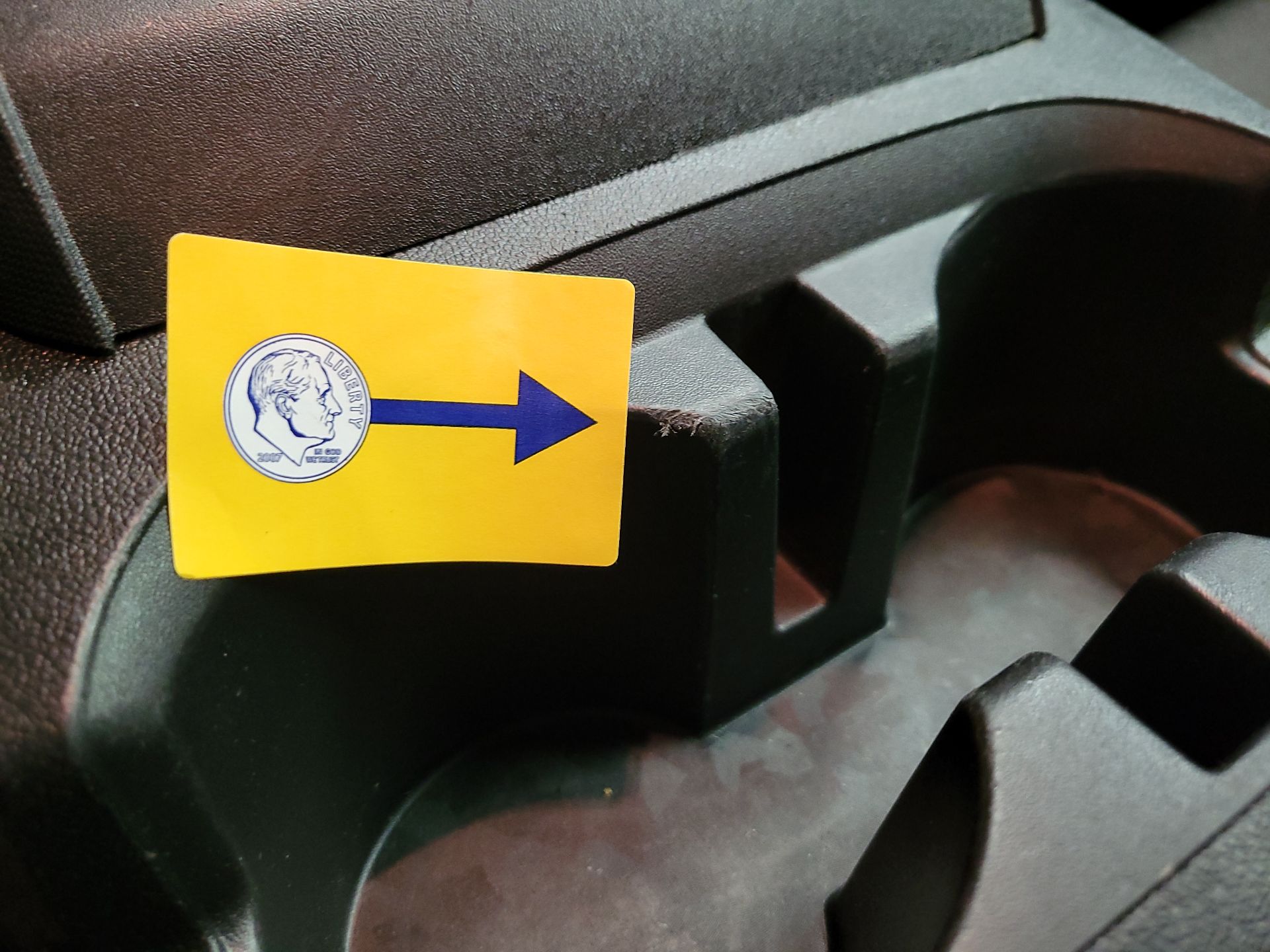 Thumbnail: 2023 Chevrolet Colorado - 20