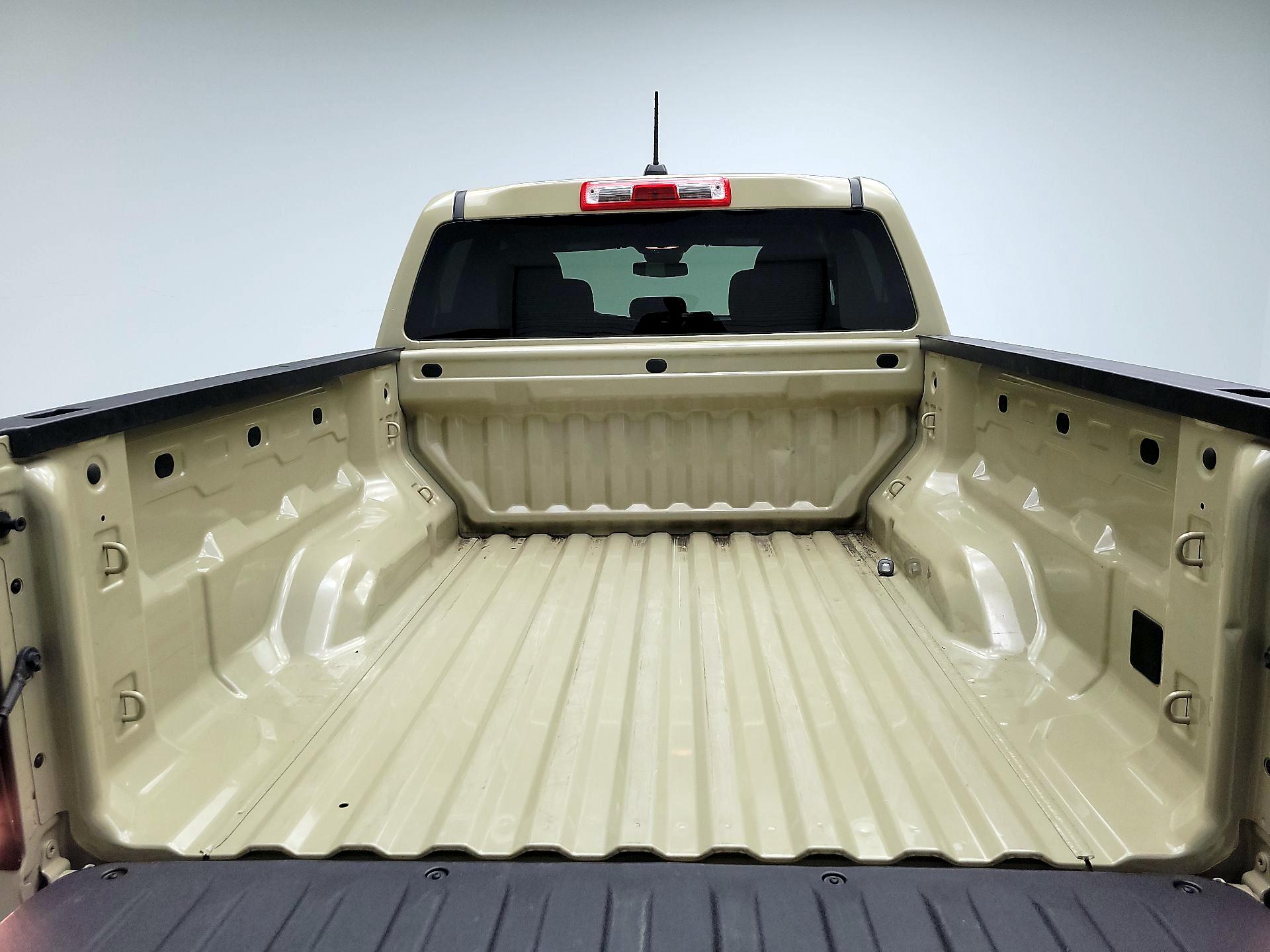 Thumbnail: 2024 Chevrolet Colorado - 19