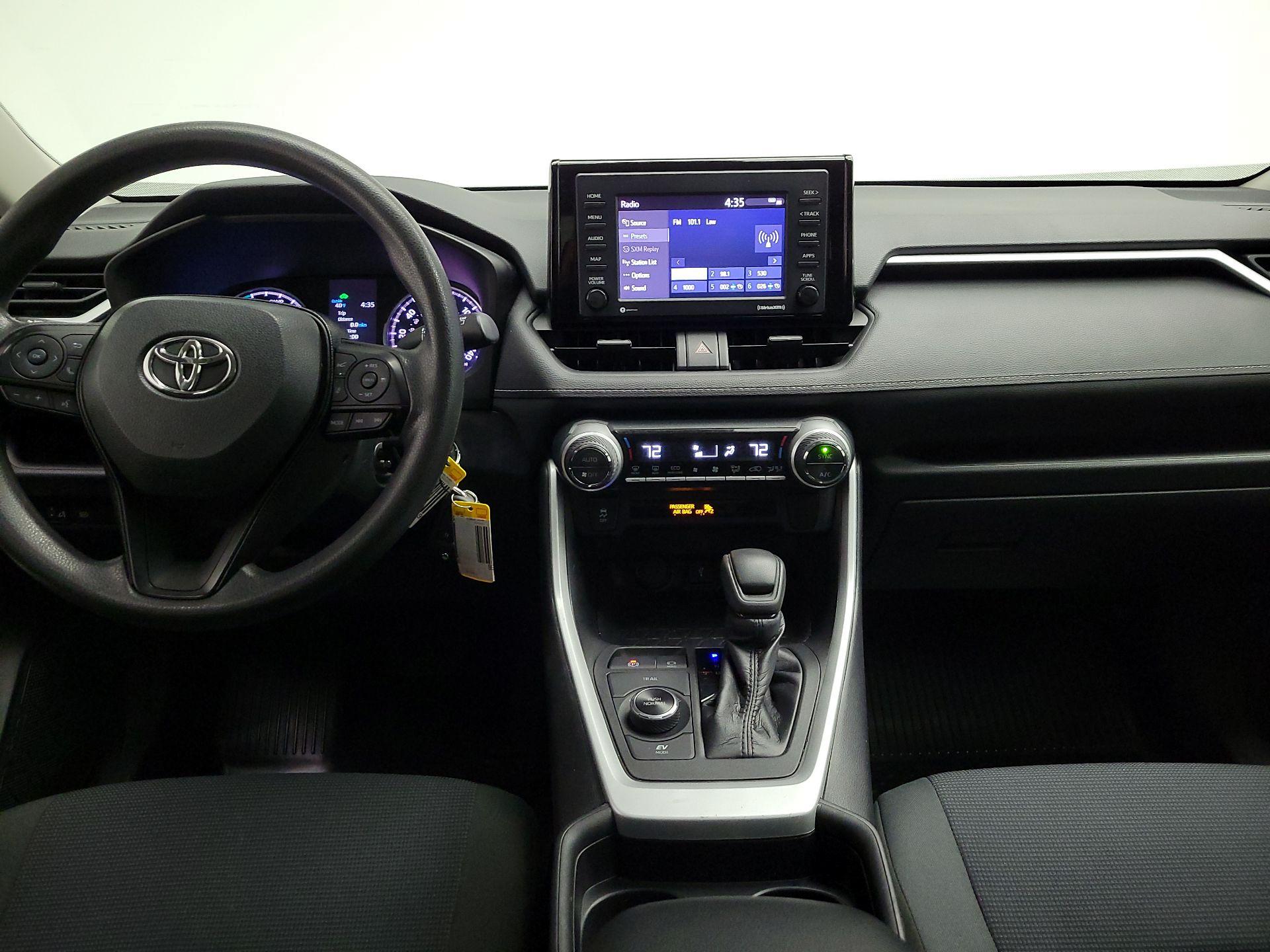 Thumbnail: 2021 Toyota RAV4 - 9