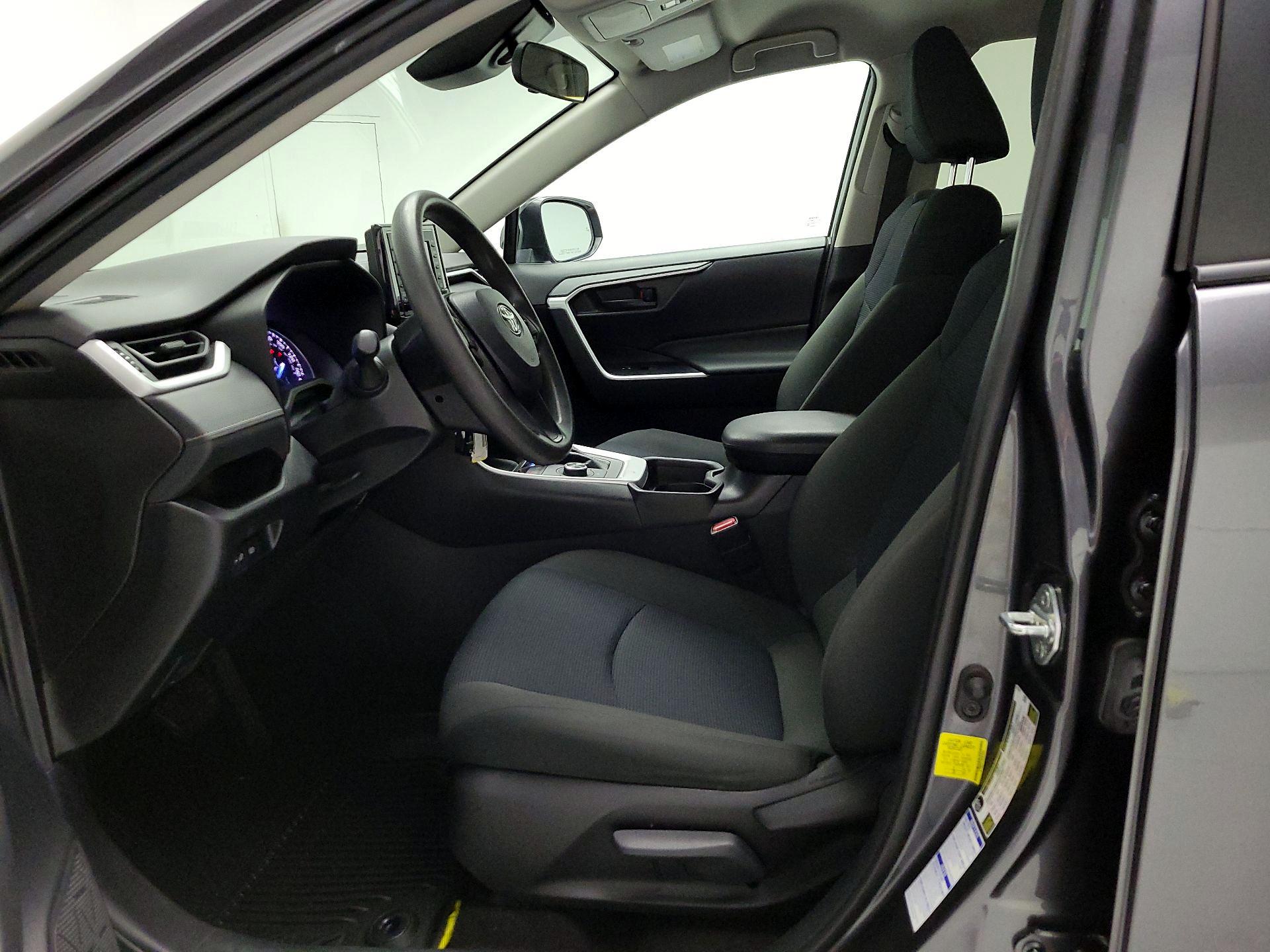 Thumbnail: 2021 Toyota RAV4 - 11