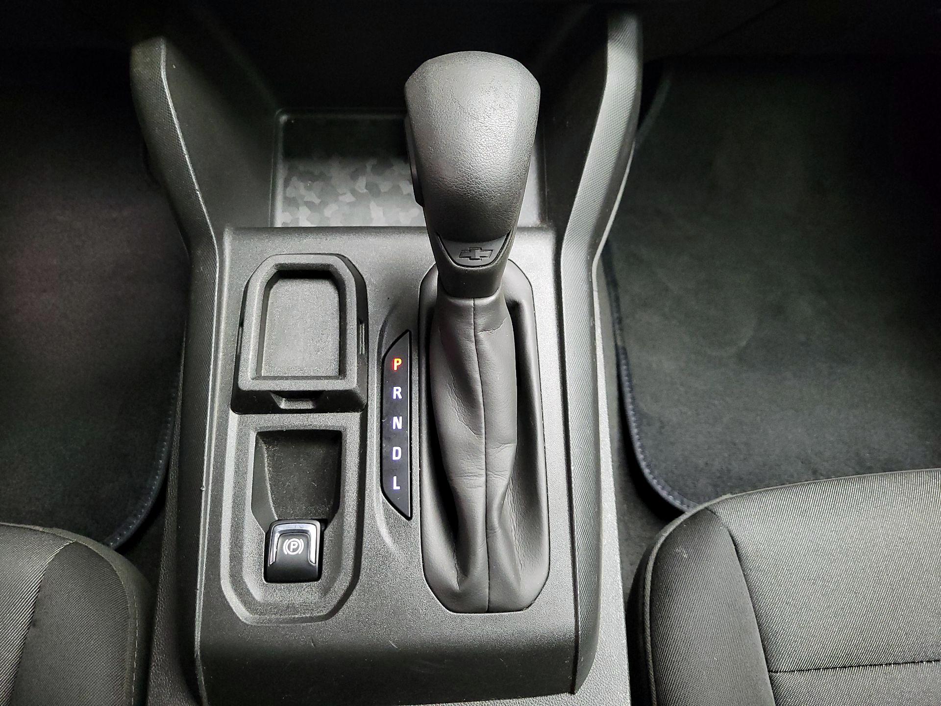 Thumbnail: 2023 Chevrolet Colorado - 16