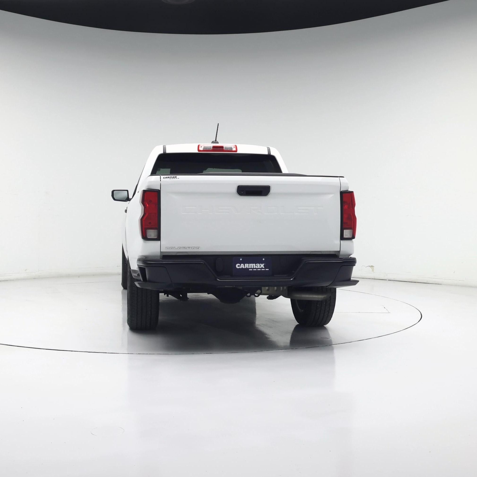 Thumbnail: 2023 Chevrolet Colorado - 6