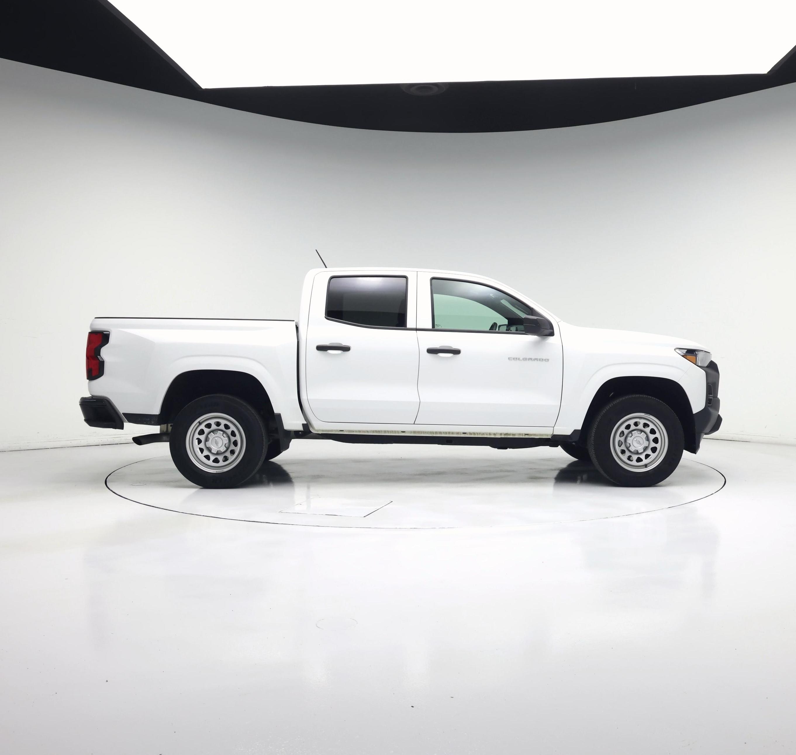 Thumbnail: 2023 Chevrolet Colorado - 7