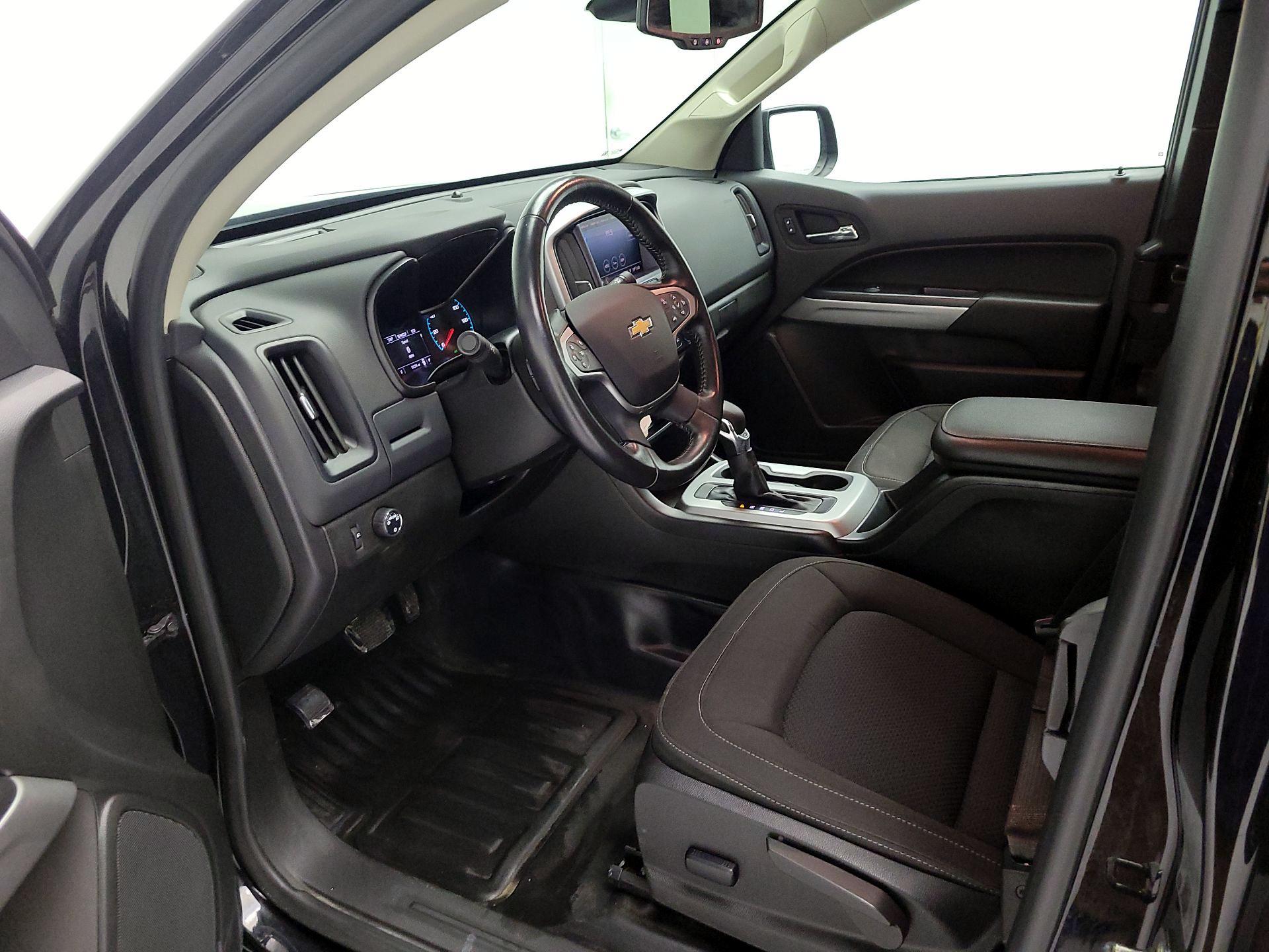 Thumbnail: 2022 Chevrolet Colorado - 11