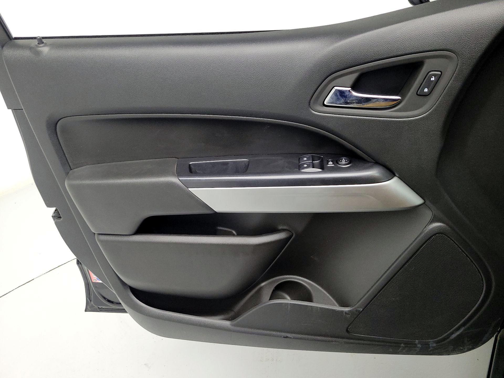 Thumbnail: 2022 Chevrolet Colorado - 12